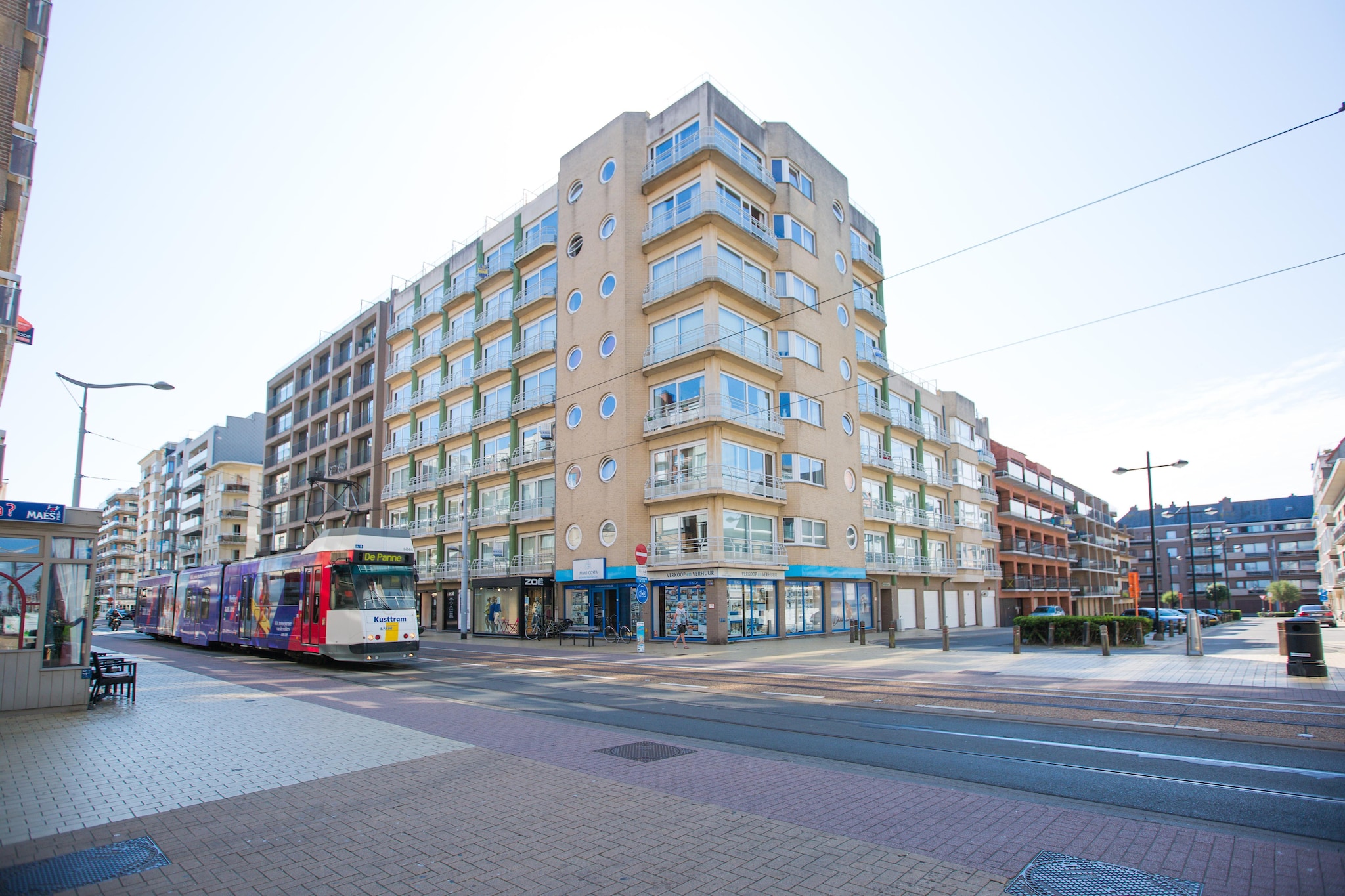 Partial Sea View Getaway