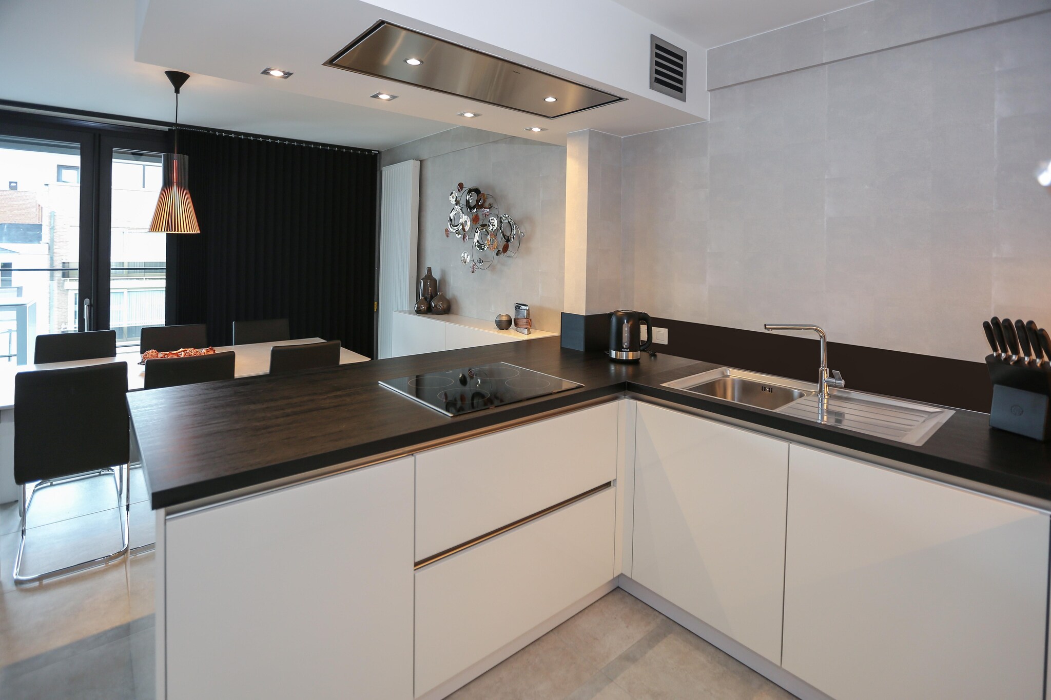 Apartment in Middelkerke with Large Terrace