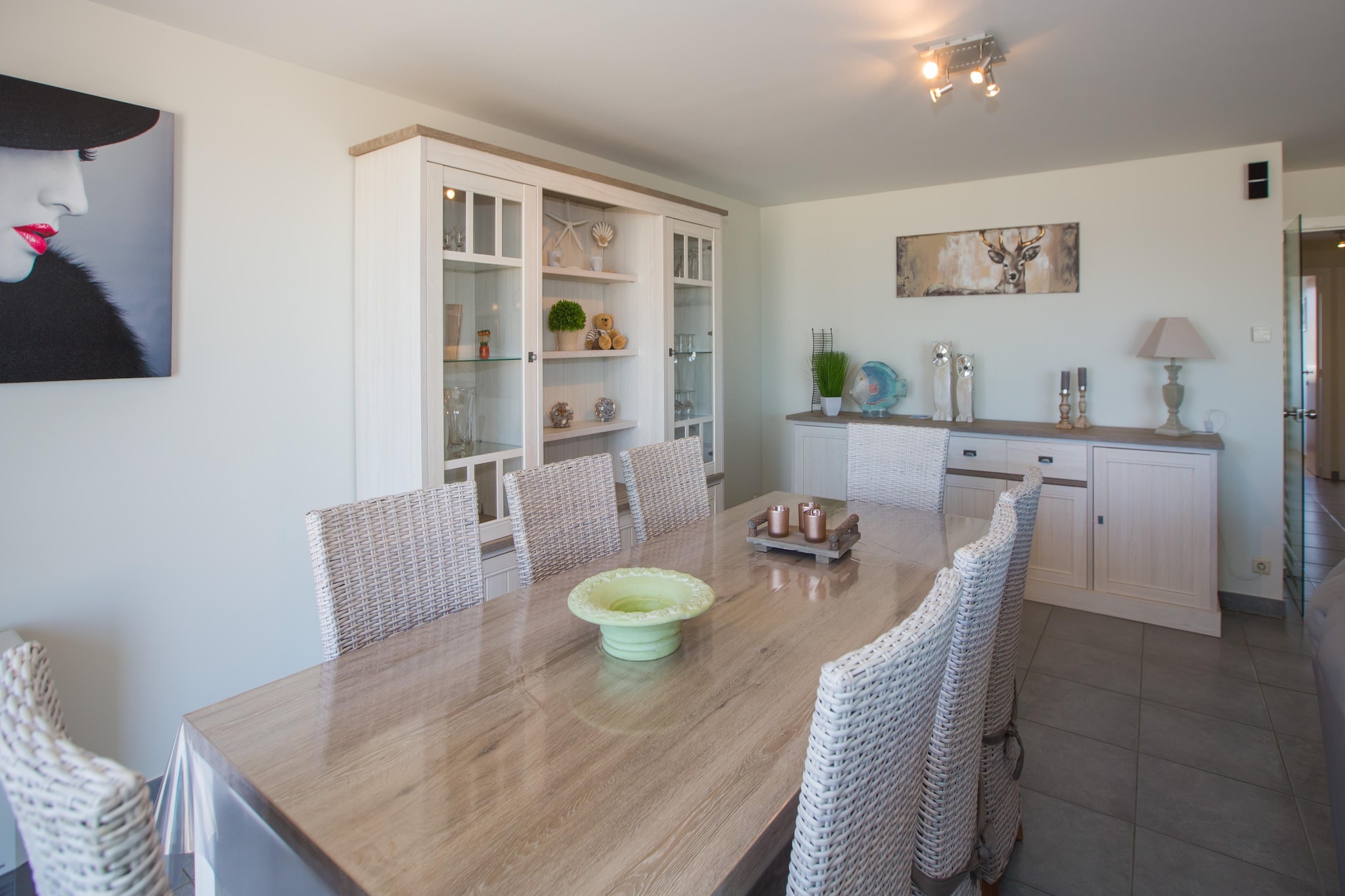 Seaside Elegance with Spectacular Views
Welcome to your stylish retreat in the heart of Middelkerke! This spacious 6th-floor apartment combines modern comfort with sweeping views of the sea, Casino, and lively town square. The bright living area is designed for relaxation, featuring a plush sofa bed, a digital TV, and direct access to a sun-soaked terrace. The fully equipped open kitchen, complete with a dishwasher and hand blender, makes cooking at home a breeze. With two elegant bedrooms and two toilets, this apartment easily accommodates up to 6 guests.

Prime Location by the Beach & Casino
Just steps from the sandy shoreline, this apartment is perfectly situated for beach days, seaside strolls, and vibrant local events. The Casino and central square are right outside your window, bringing entertainment and charm to your doorstep. The tram stop is nearby, giving you easy access to explore Belgium’s beautiful coastline without the need for a car.

Dining, Comfort & Convenience
Savor delicious Belgian cuisine at waterfront cafés or head to nearby restaurants serving fresh seafood and local specialties. Enjoy peace of mind with free Wi-Fi, a washing machine, a private garage, and a lift. Whether you're here for a family vacation or a relaxing getaway with friends, this pet-free luxury stay delivers the perfect balance of tranquility and excitement by the sea.