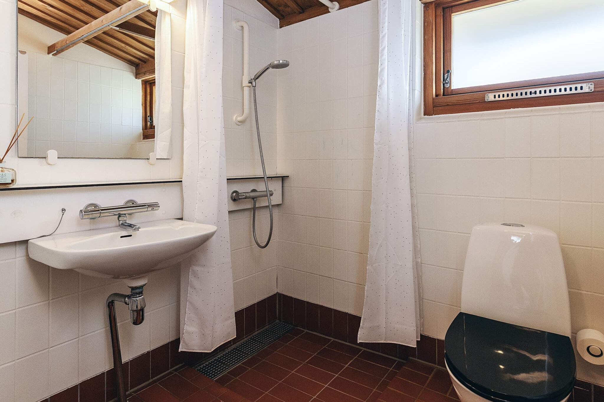 3 room,w/seaview,Premium-Indoor
