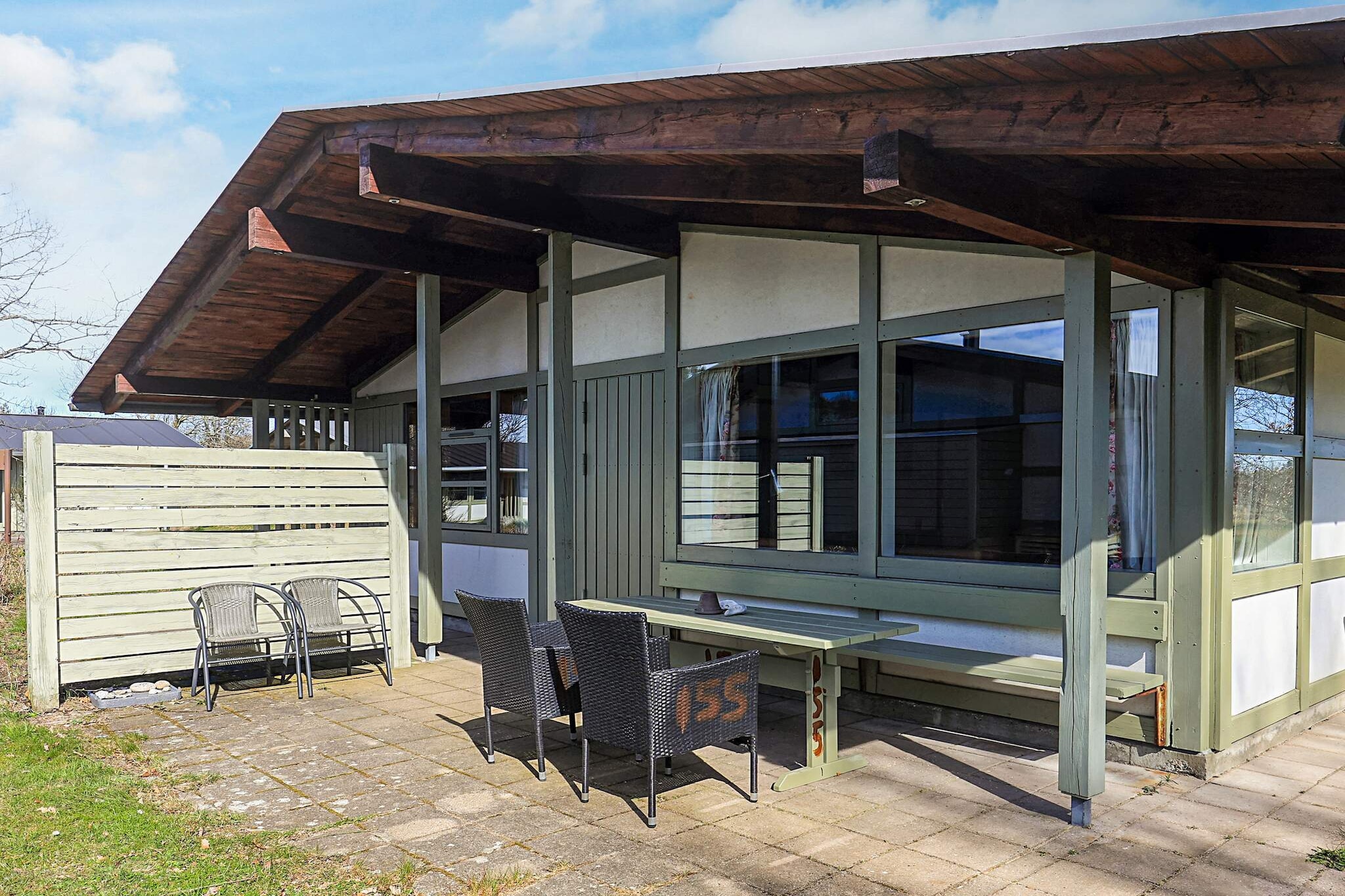 3 room,w/seaview,Premium-View