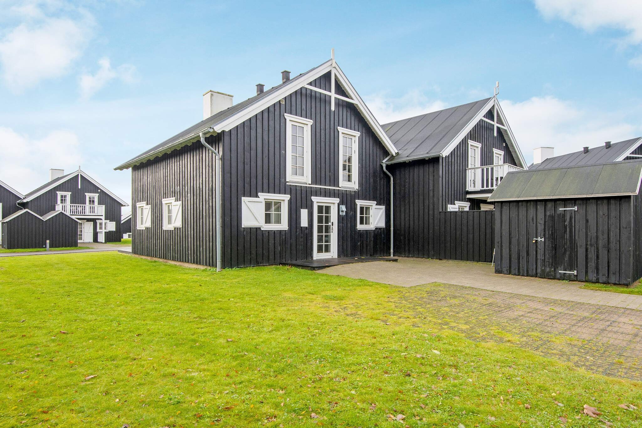 This cottage with hot tub and sauna is located in the scenic Gjern Hills. Waterpark is closed from 6/1-25 to and including 10/1-25, due to renovations. The house has four lovely bedrooms, an open kitchen/living room with direct access to the terrace. The house is equipped with all the necessities for a wonderful vacation and two bathrooms, one of which is equipped with a hot tub. The rental includes an activity card with free access to many activities such as a tropical water park, sports hall, playground and many other activities for children and adults. The rental includes 8 wristbands with free access to many activities such as the tropical water park, sports hall, playground and many other activities for children and adults. Close to the house you'll find the 18-hole international golf course and 9-hole short course at Søhøjlandets Golf Club. Not available for youth groups.A refundable deposit might be charged closer to your check-in date. The security deposit ensures a smooth stay and covers any additional services or consumption charges.This deposit covers utilities consumed during your stay and any additional services that may be taken.The final amount will be adjusted based on actual meter readings, actual usage of extra services, and any remaining balance will be refunded within 21 days after checkout.This deposit simply acts as a prepayment for charges that  you would anyways pay for, ensuring a seamless stay and check-out experience.