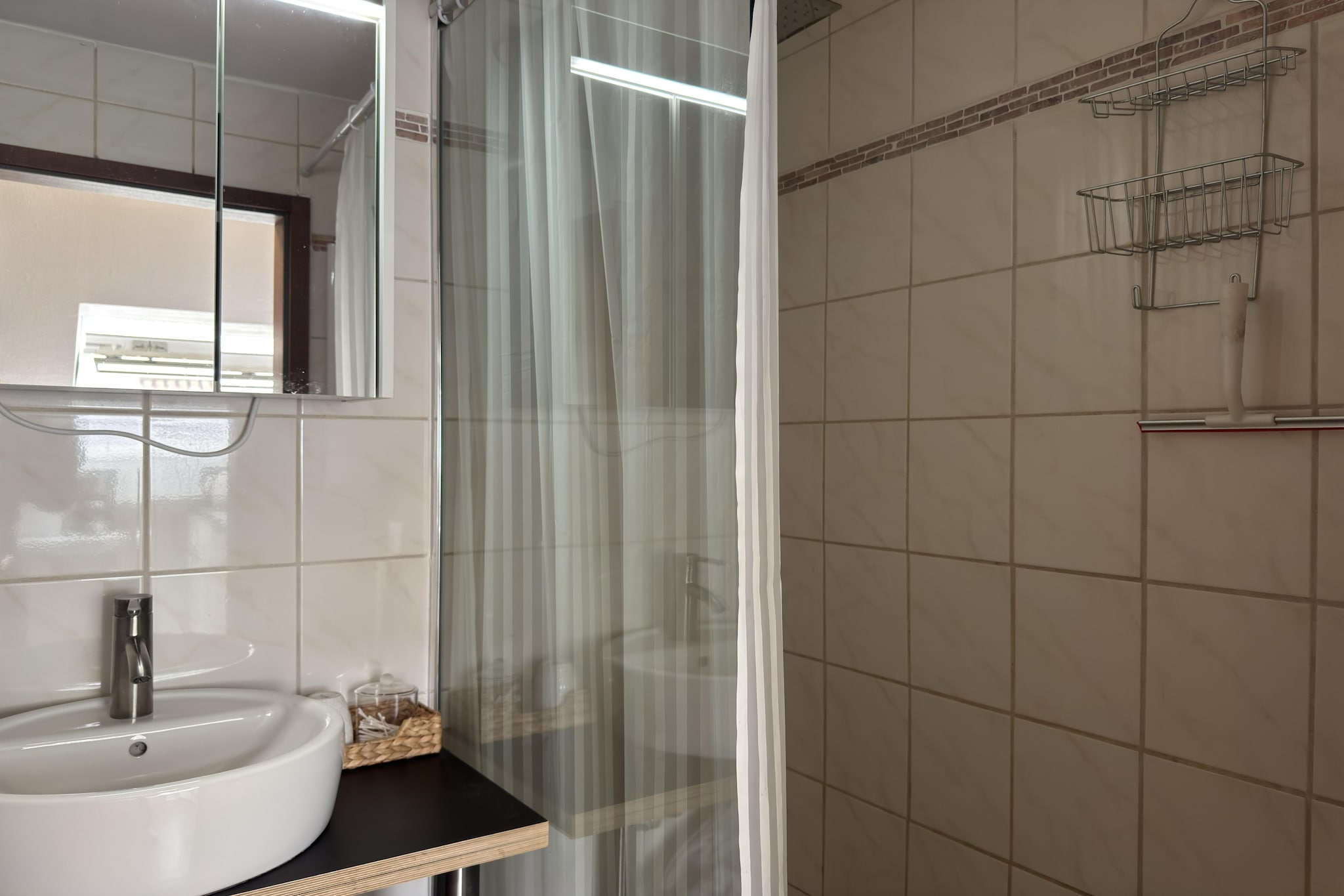 Ferienwohnung Bockwiese-Hahnenklee-Bathroom