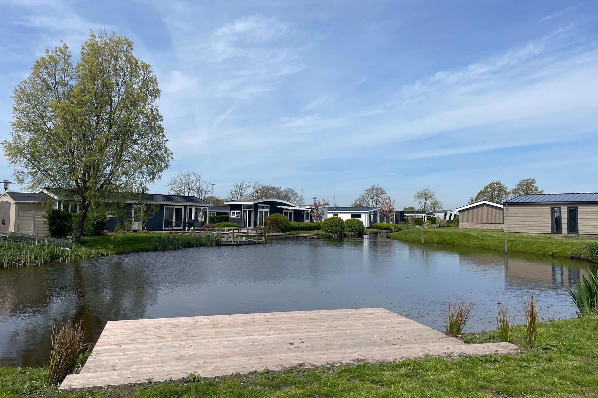 Modern chalet met 2 badkamers, 15 km. van Alkmaar