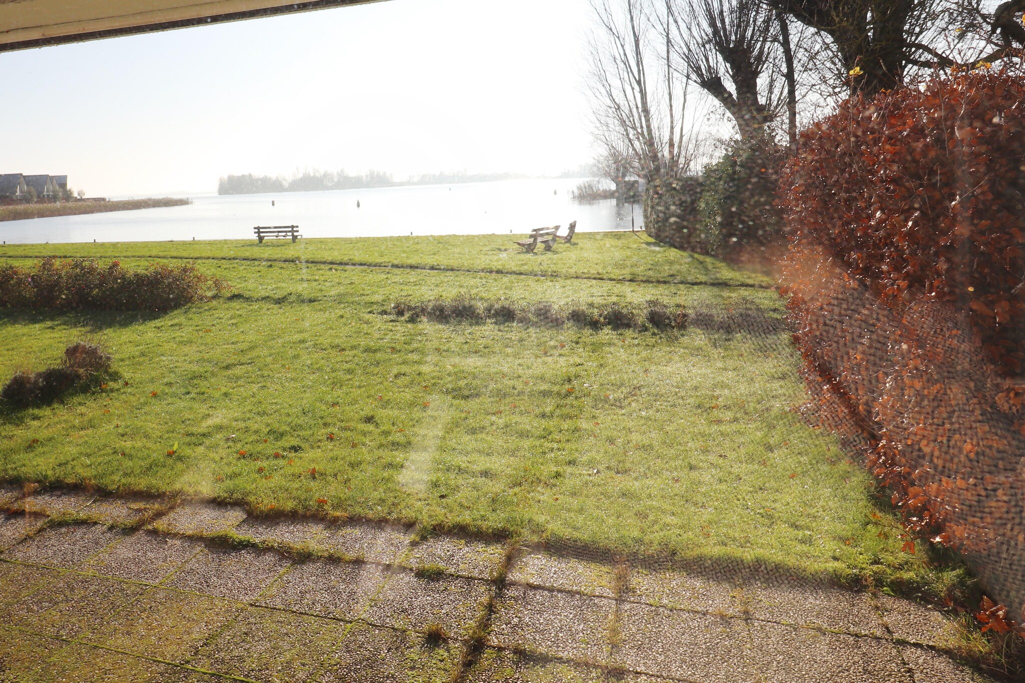 Appartement aan het meer in Heeg-Tuinen zomer