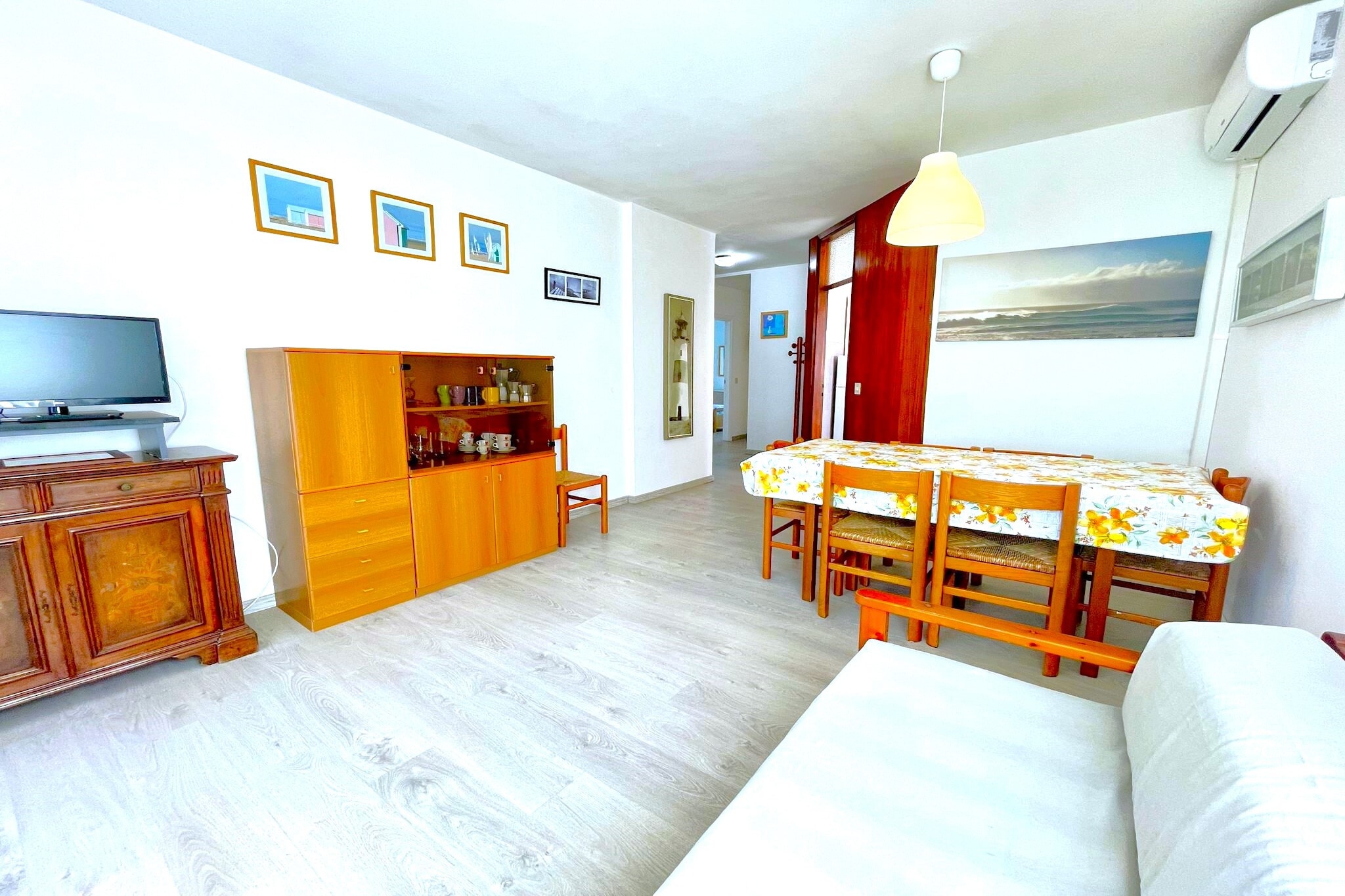 Miramare 1/8-Wohnzimmer