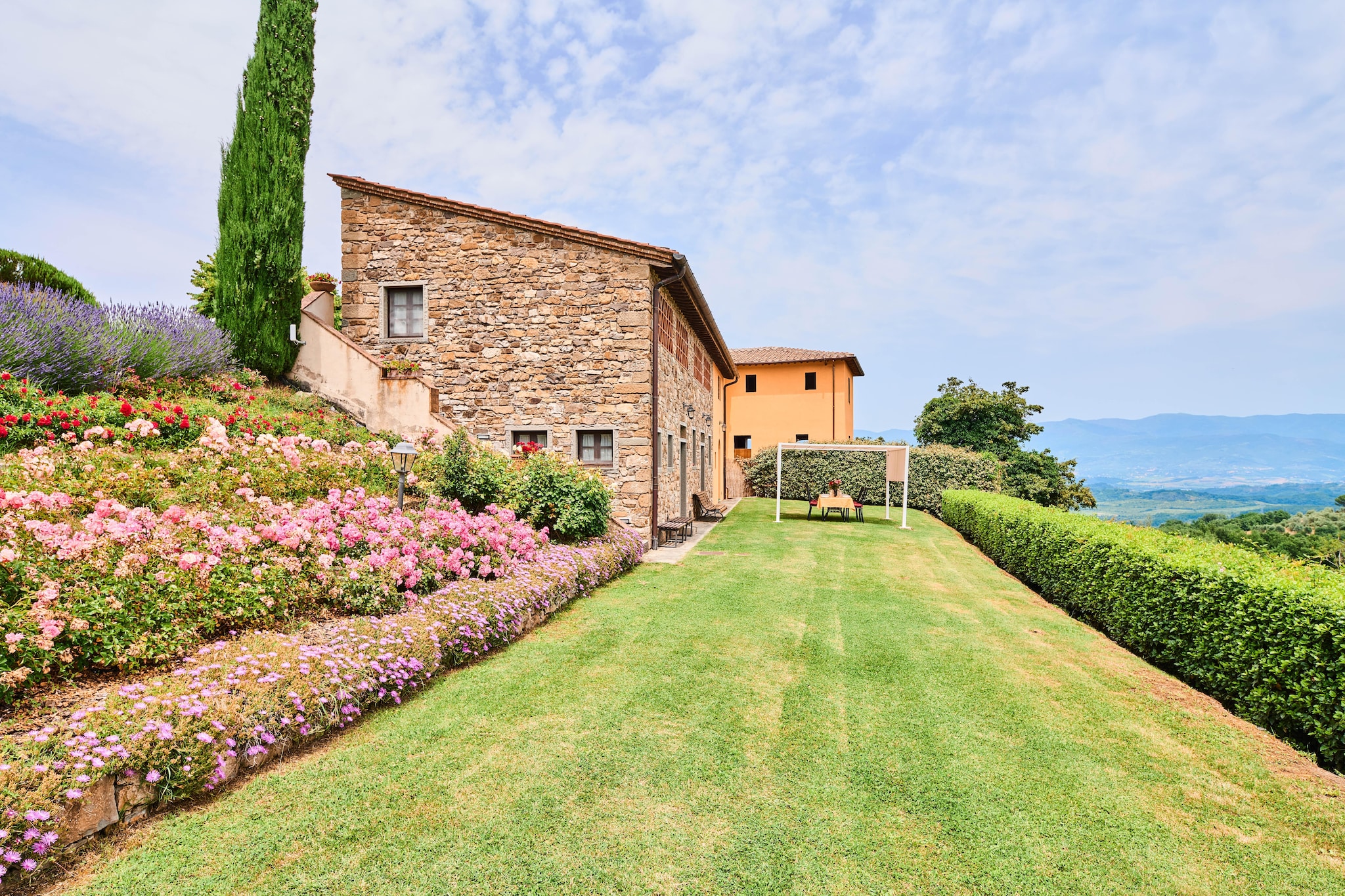 Exterior Summer