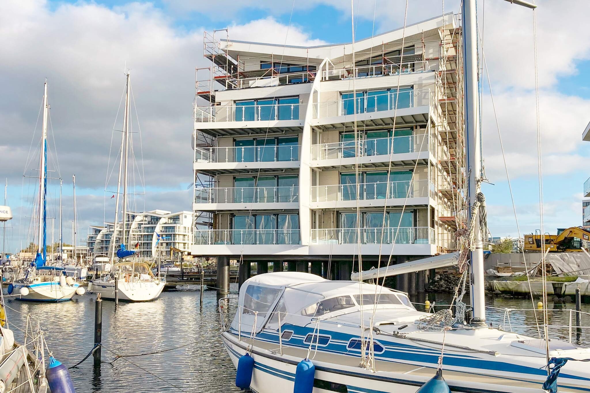 Exklusive Wasservilla an der Marina