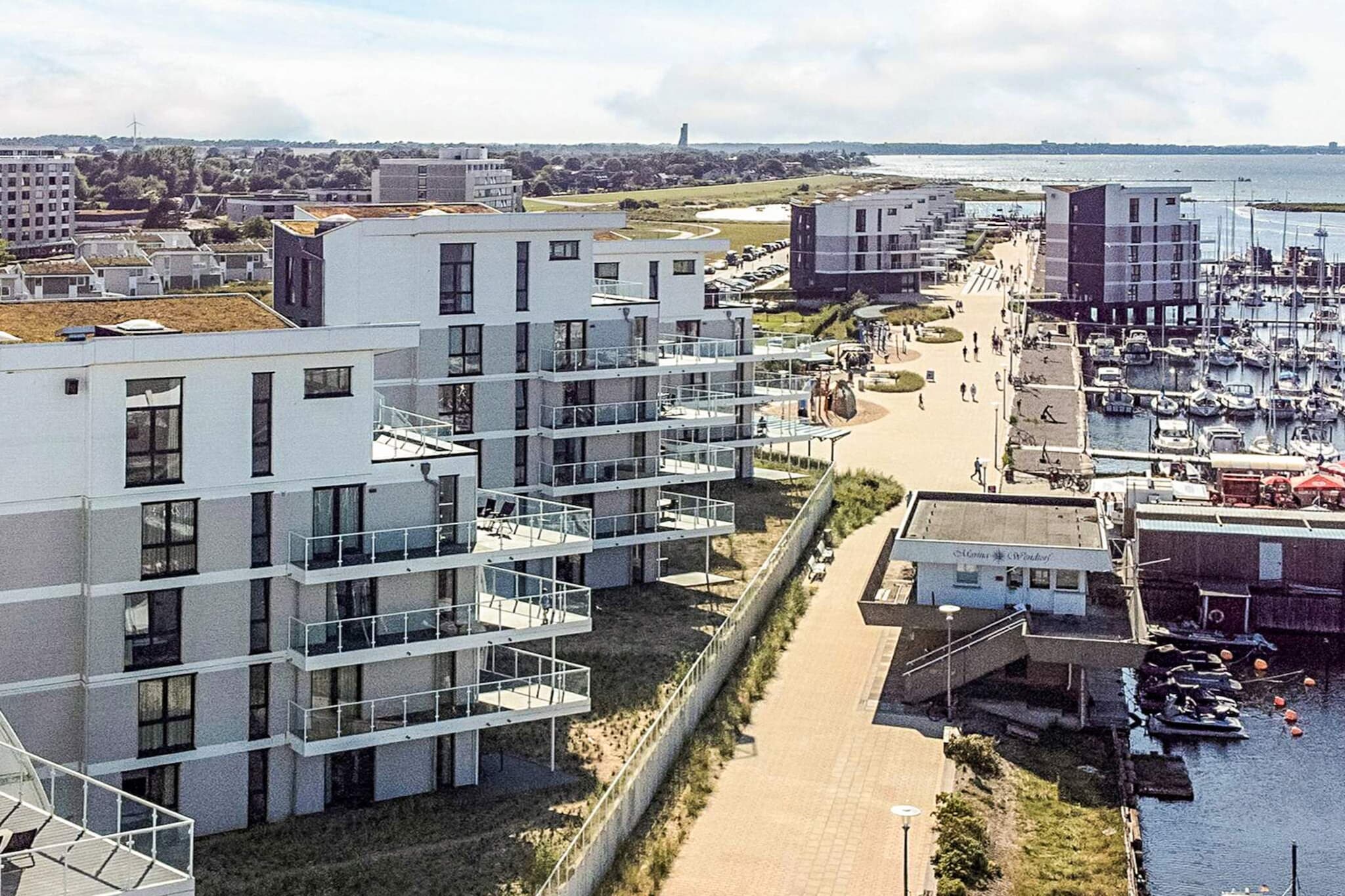 Villa aan het water op een locatie in de haven - Buitenlucht