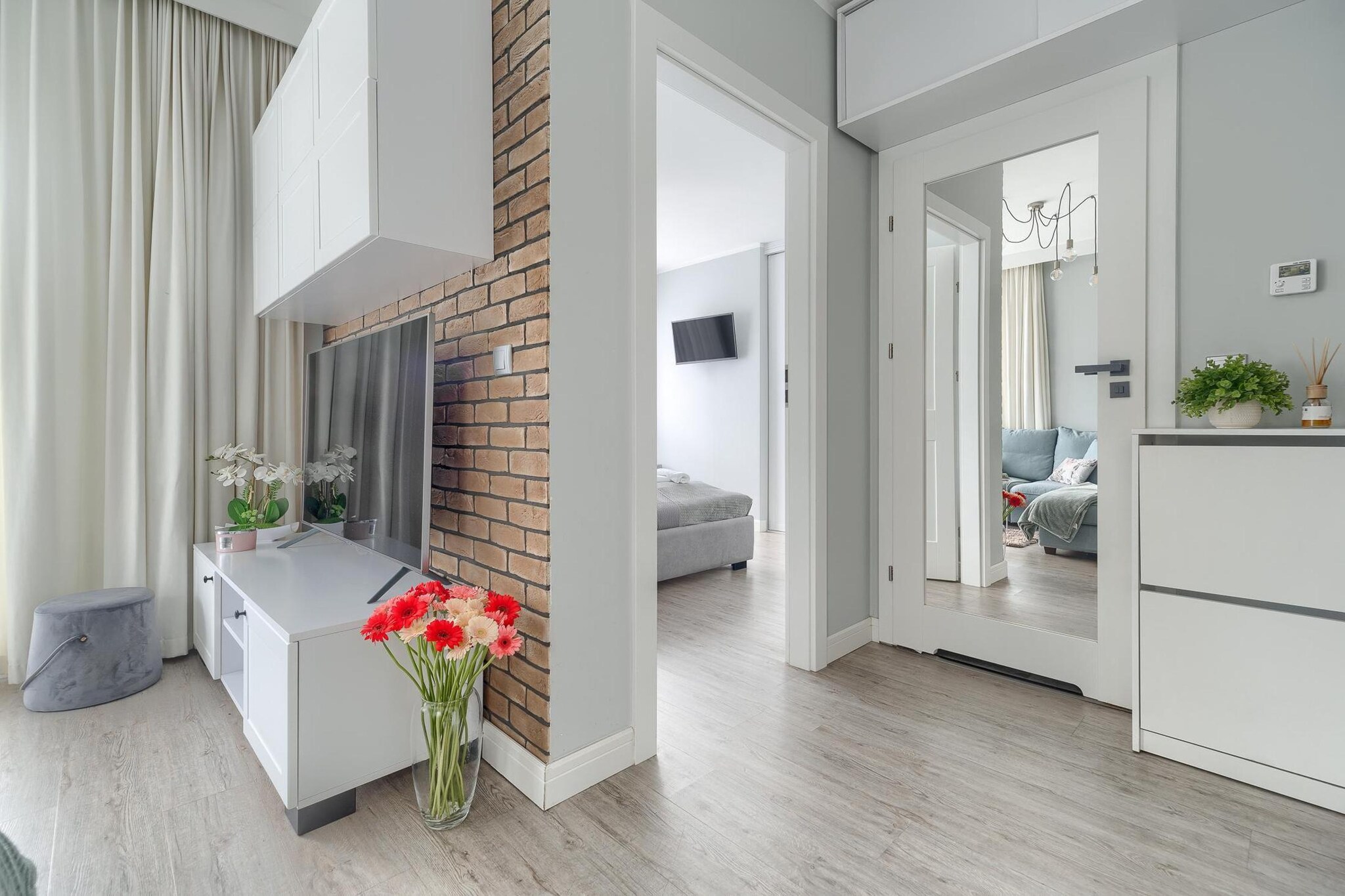 Comfortable apartment by the sea