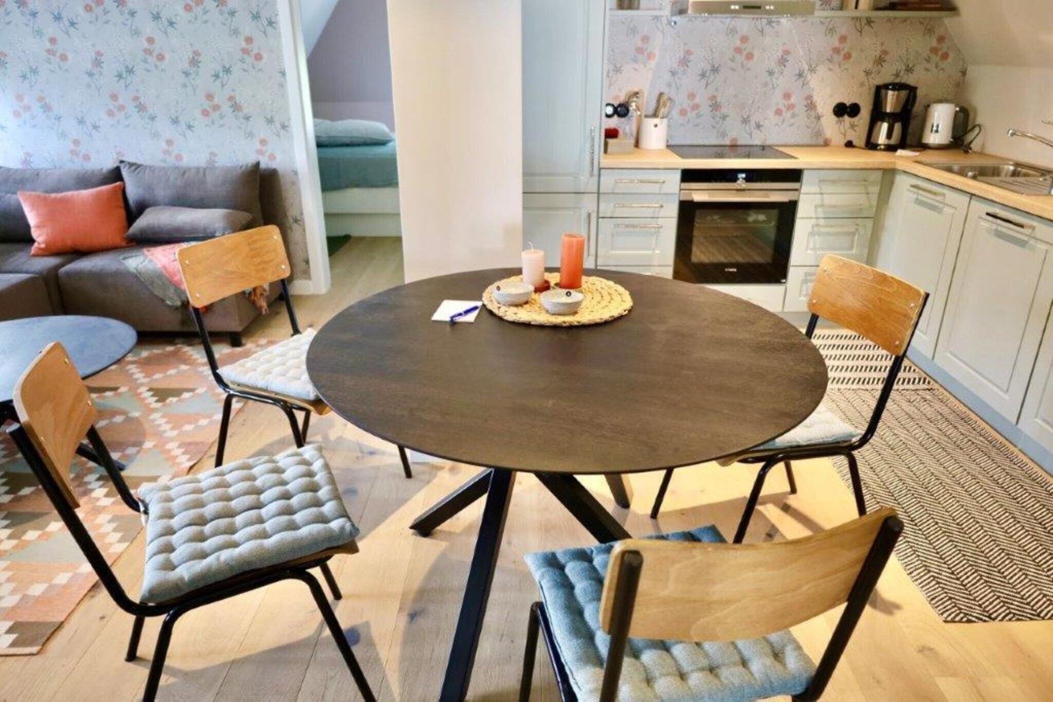 Kapteins Hüüs - ganzes Haus-Woonkamer