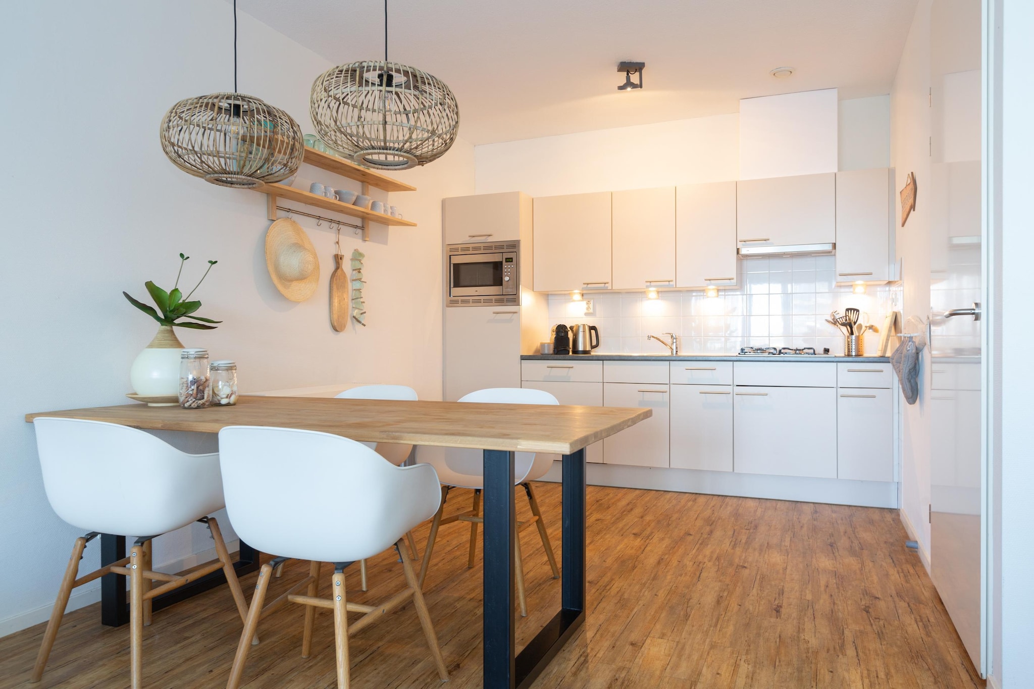 This lovely apartment is a part of the Nautical Centre Scheveningen located at the second inner harbour of Europe's largest and fashionable bathing resort. It is only 15 minutes away from the vibrant city centre of The Hague with impressive hotspots like Madurodam and the Louwman Car Museum. This place is ideal for a family vacation. 

Within walking distance, you find South beach, some of the best restaurants, a supermarket and the 'world famous' local fish shop Simonis, known for the best fresh fish in town. Holland's most famous seaside resort Scheveningen has an abundance of attractions and beach pavilions. 

The home has a balcony facing a seaside view on the brand new venue of the Dutch Olympic Sailing Association. It includes secured private parking from where you can take an elevator to the apartment entrance. It offers essentials such as high-speed internet, a SMART TV, a fully equipped kitchen,  and laundry facilities.