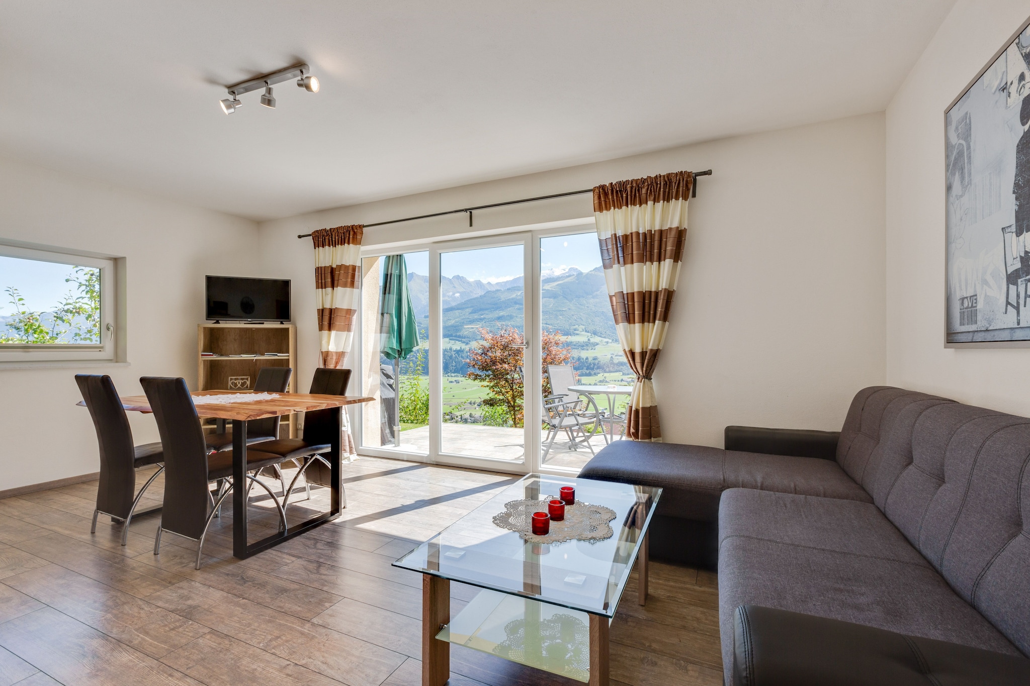Apartment in Kaprun near Ski Slopes