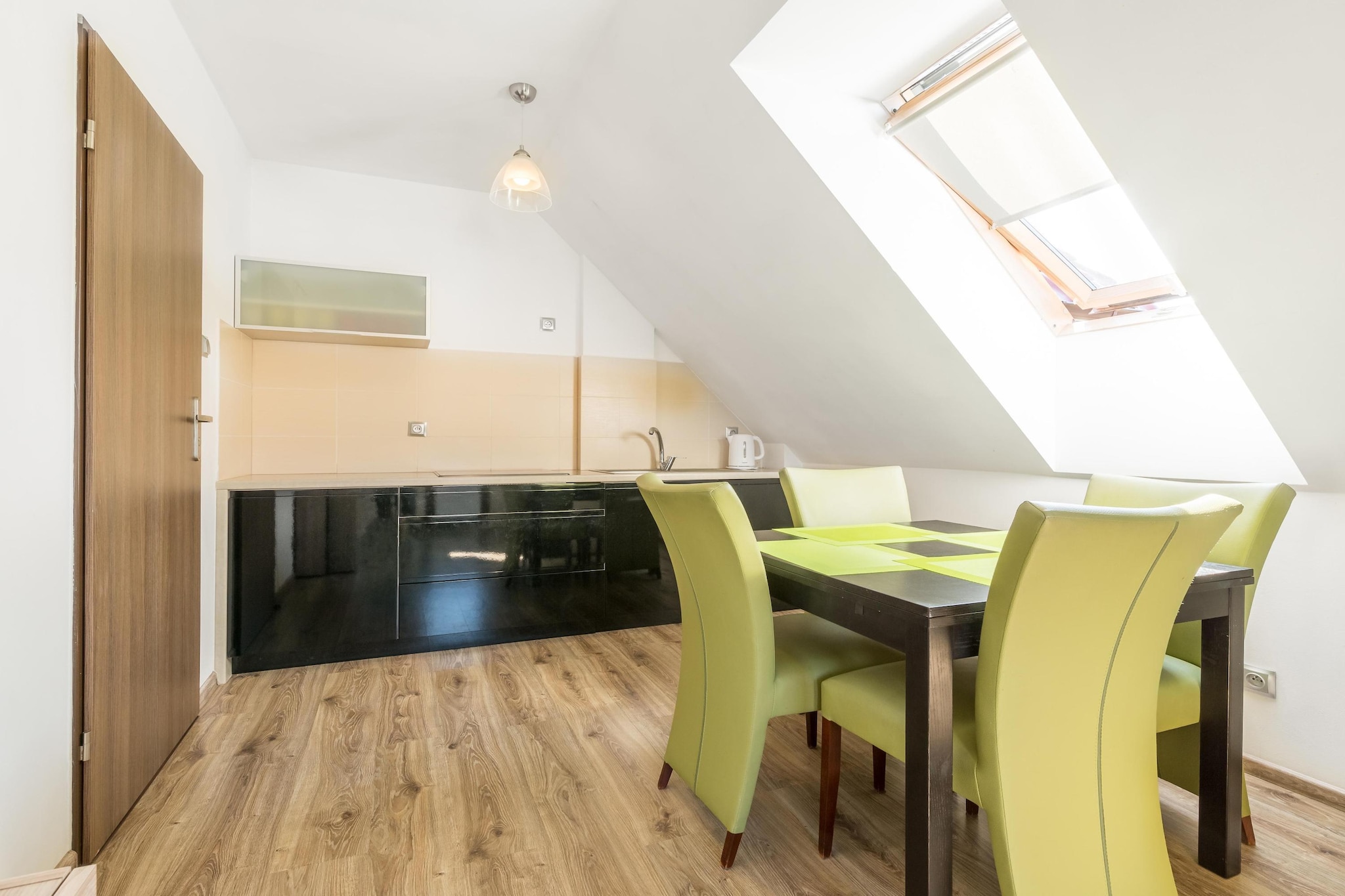 Apartamenty wakacyjne w Krynicy Morskiej z widokiem na zatokę NR 10 - Salle à manger