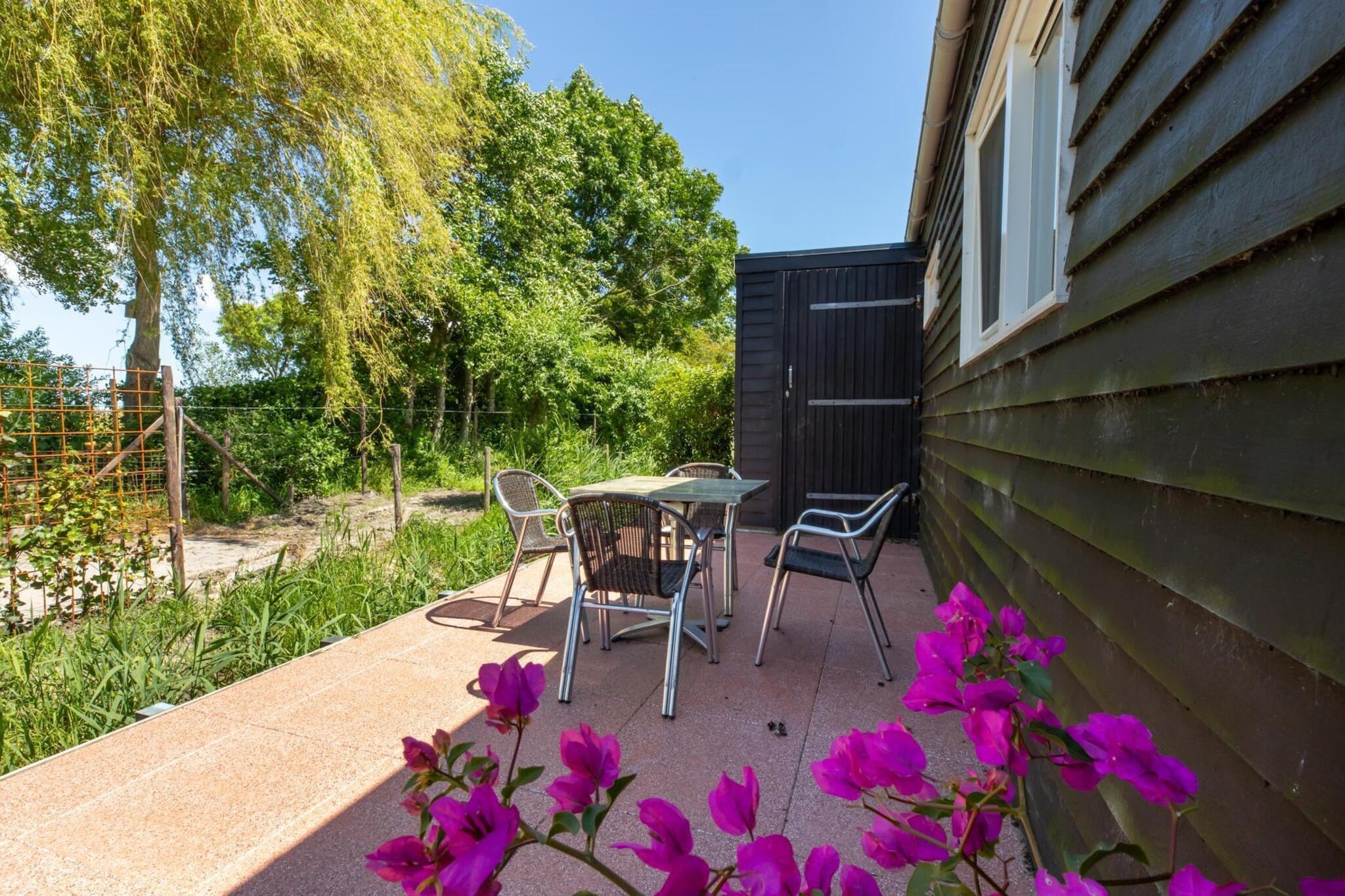 Achterweg 10 l Zonnemaire 'Sol e Mar' - Terrasbalkon