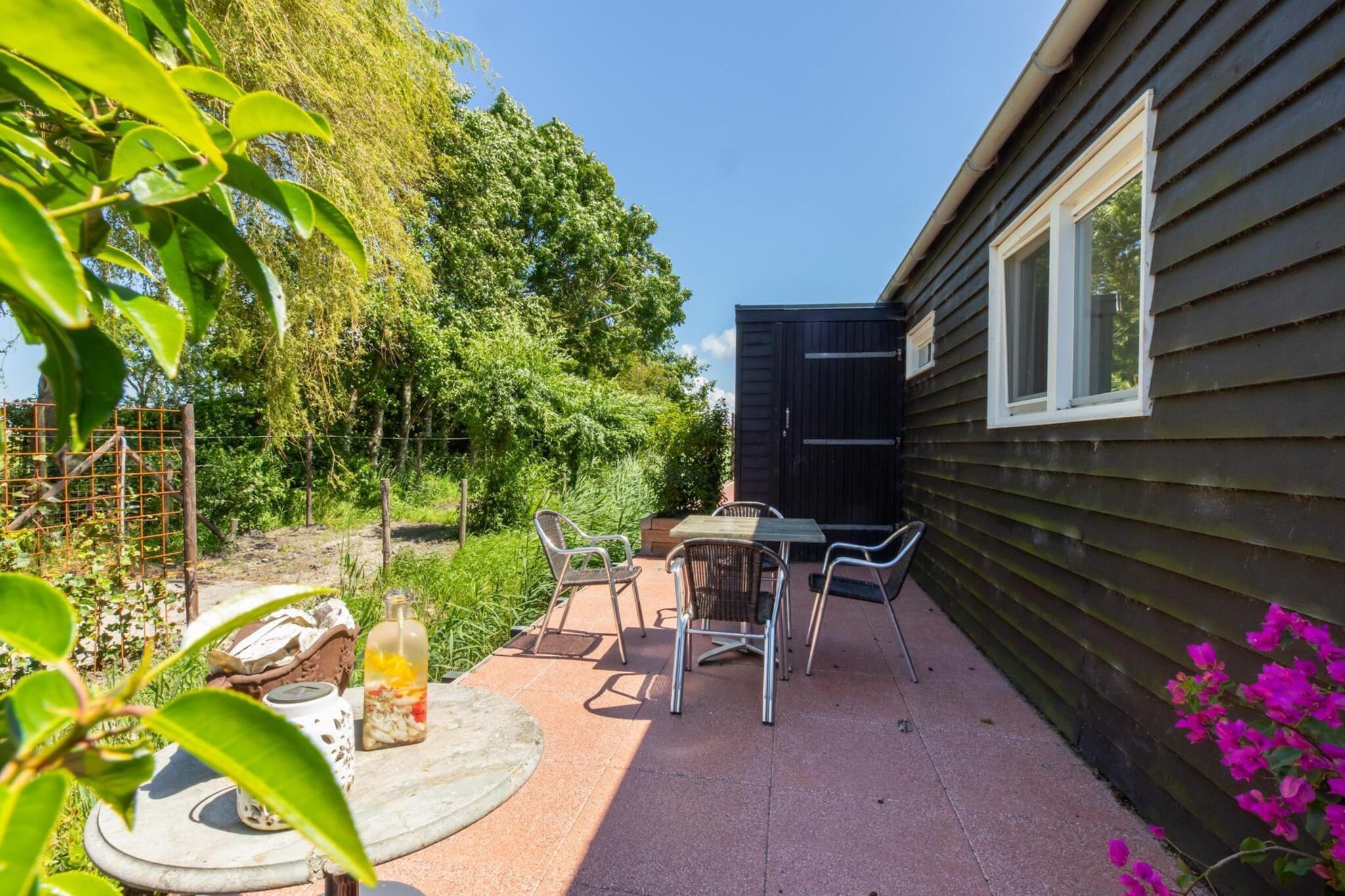 Achterweg 10 l Zonnemaire 'Sol e Mar' - Terrasbalkon
