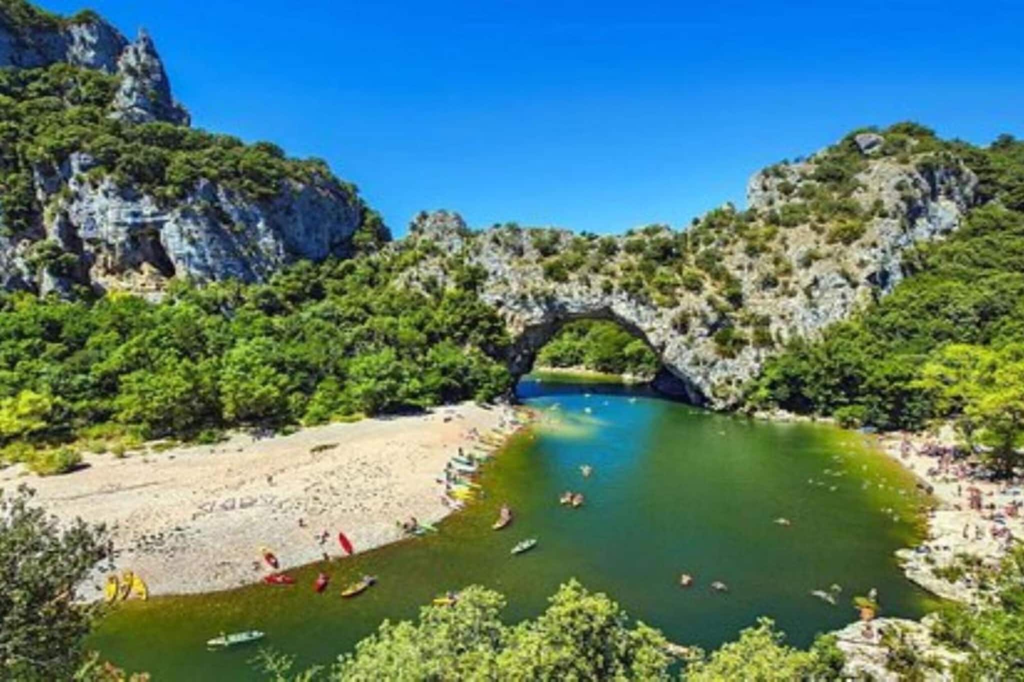 Villa Berry-Areas summer 20km
