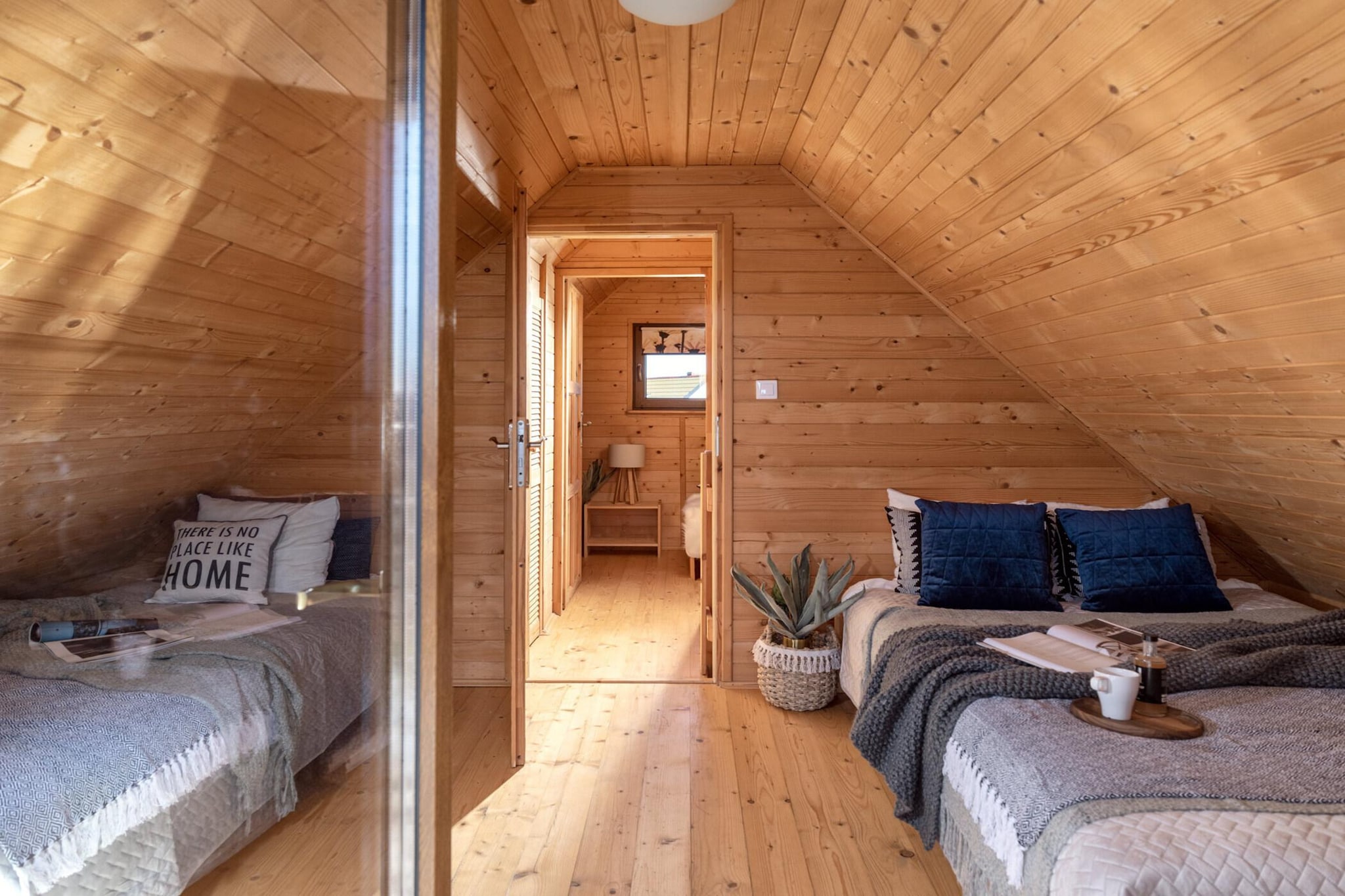 Holiday homes with pool, attractions for children