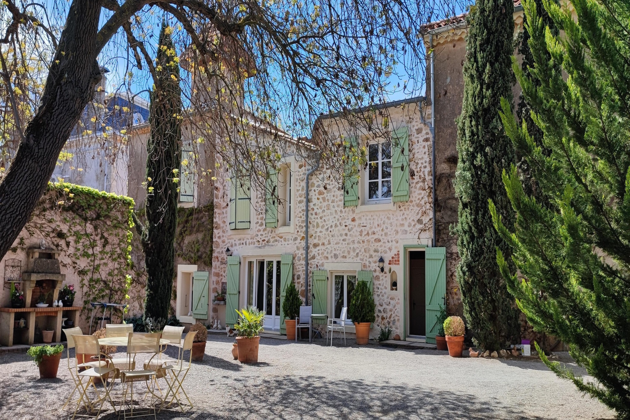 Exterior Summer