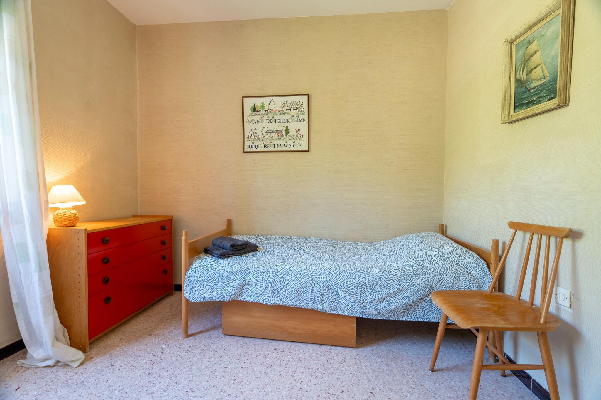 Bed Room