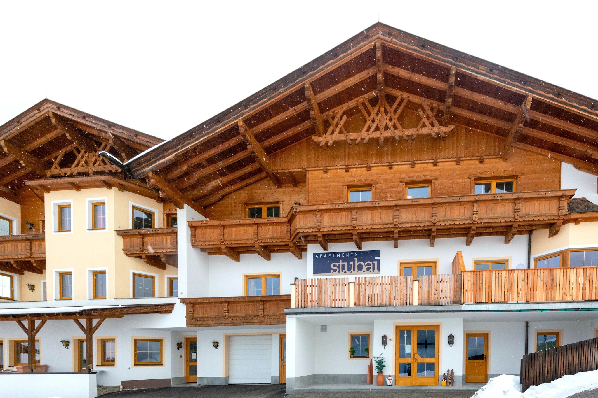 Exterior Winter