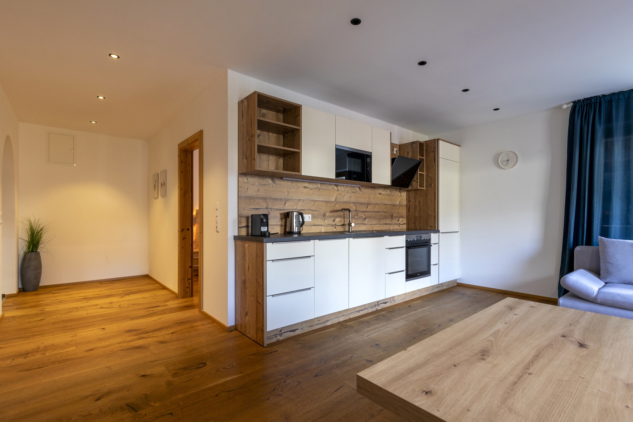 Apartment 7-Kitchen