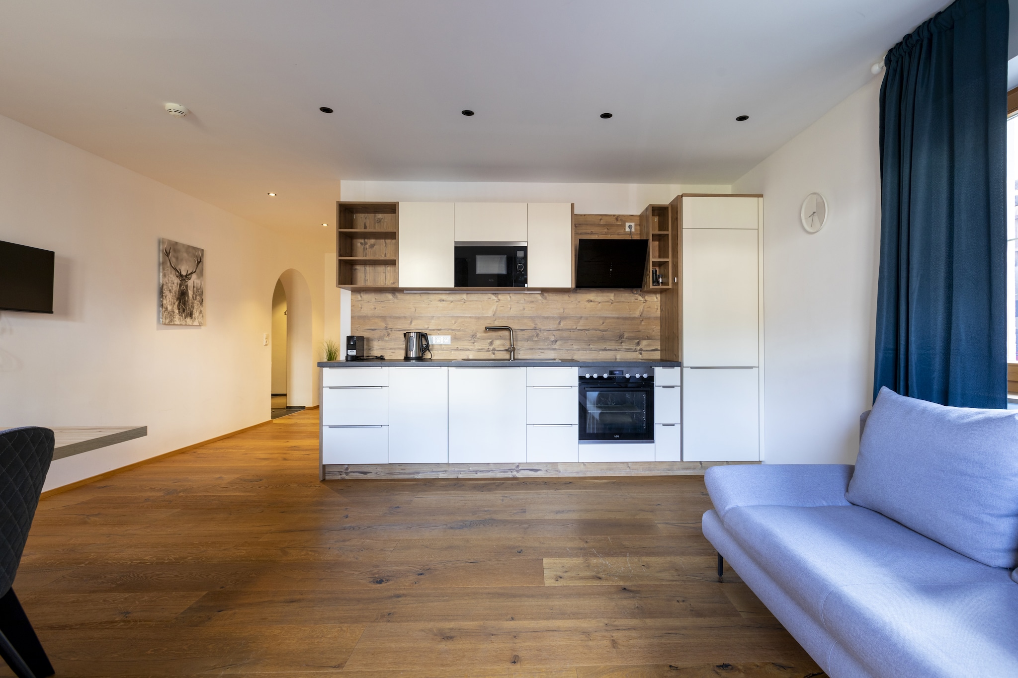 Apartment 7-Kitchen