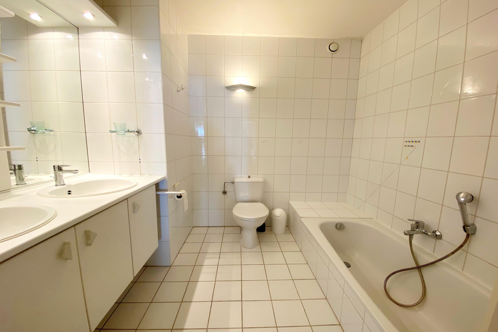 CASINO AB A0803GAR-Badezimmer