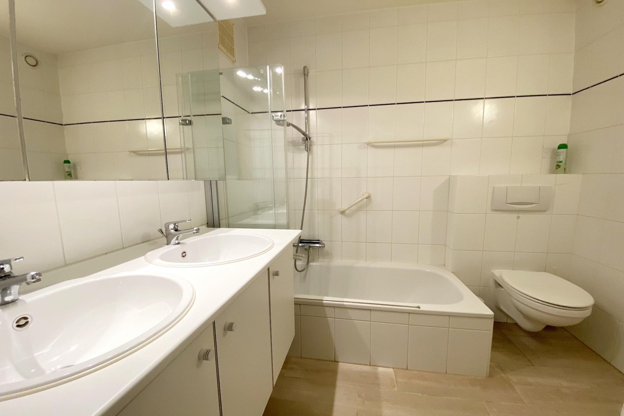 CASINO AB B0701GAR-Badkamer
