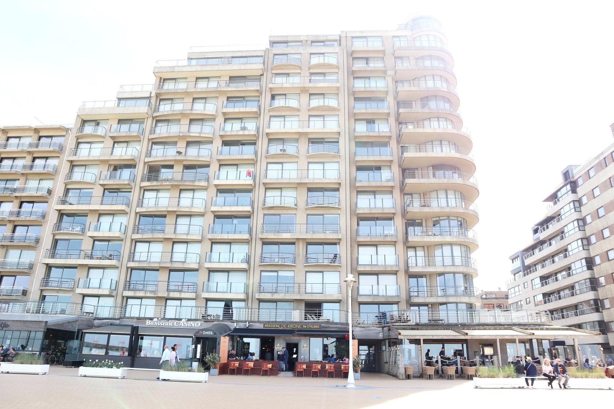CASINO AB B0701GAR-Buitenkant zomer