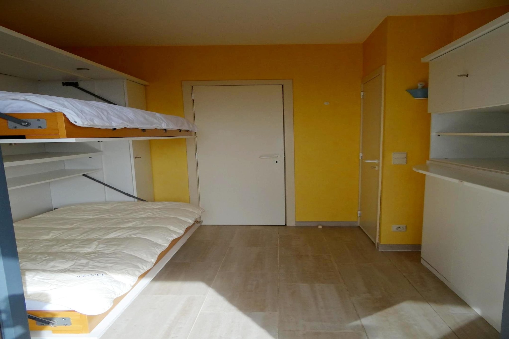 CASINO AB B0701GAR-Slaapkamer