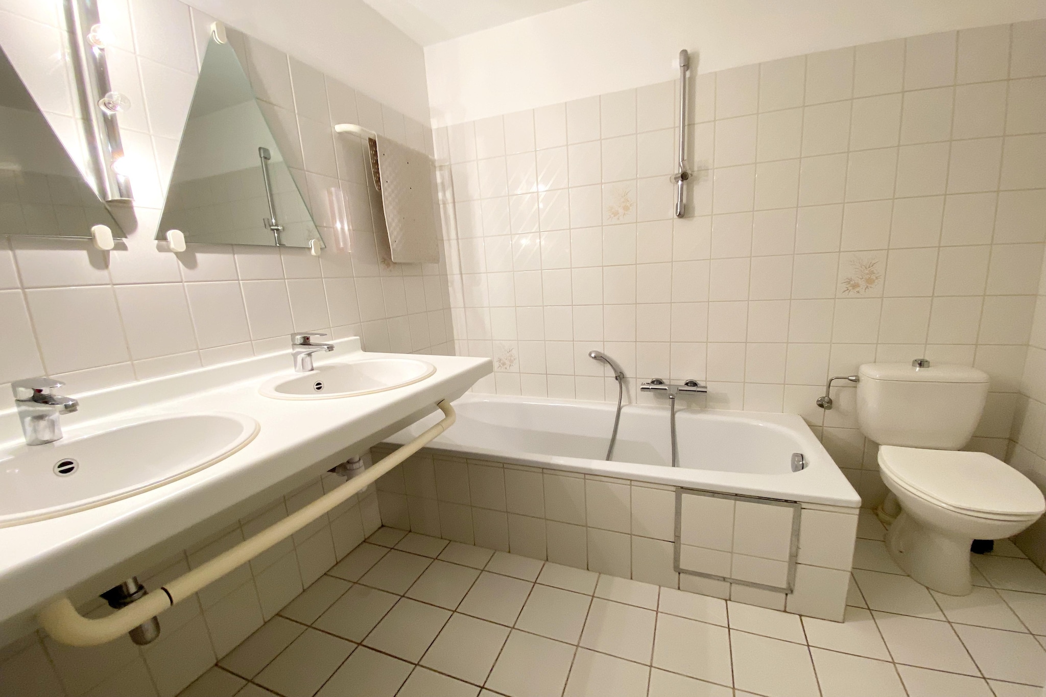 DEN OEVER II 201-Badezimmer