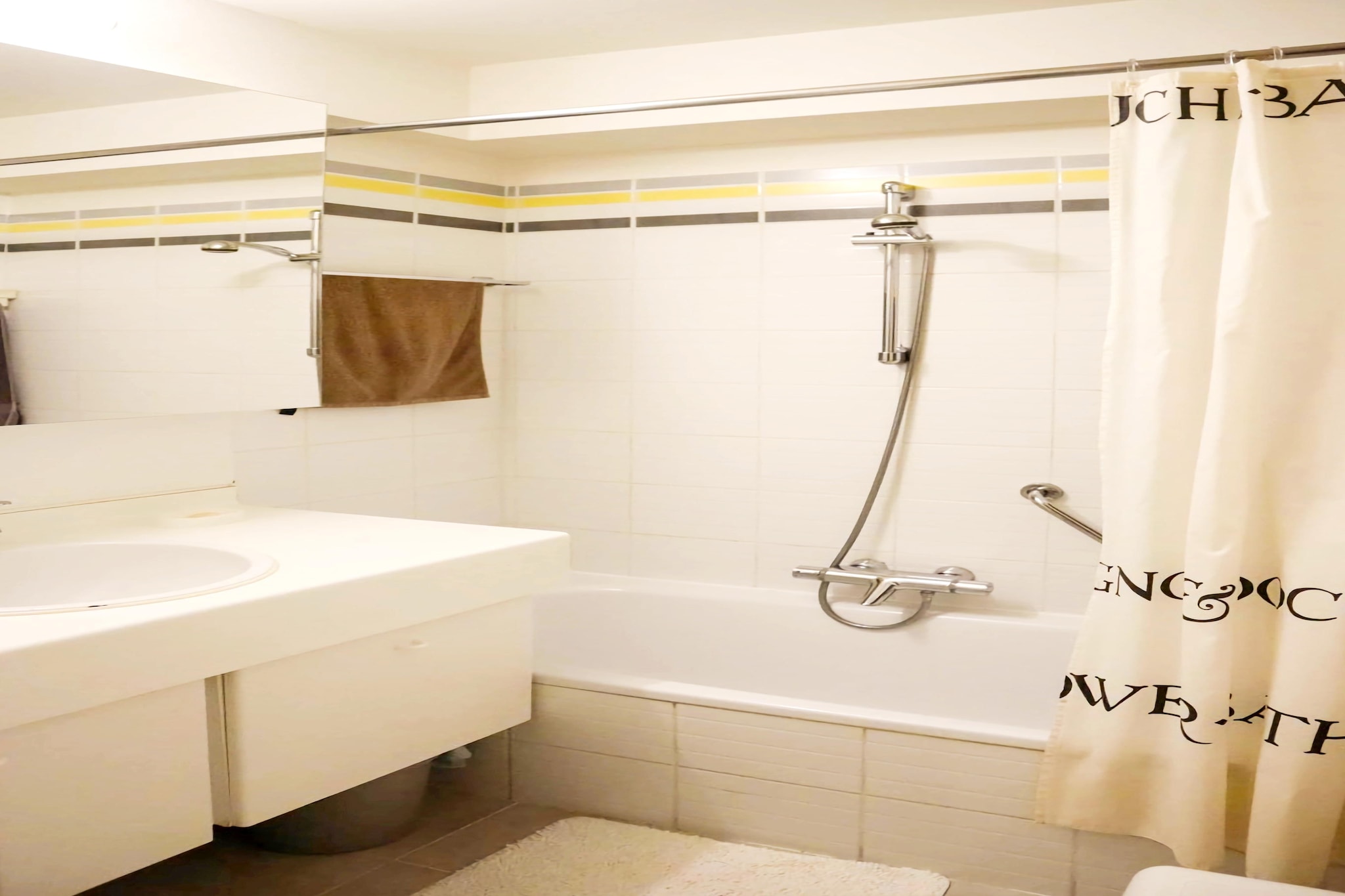 NEMROD 401-Badezimmer