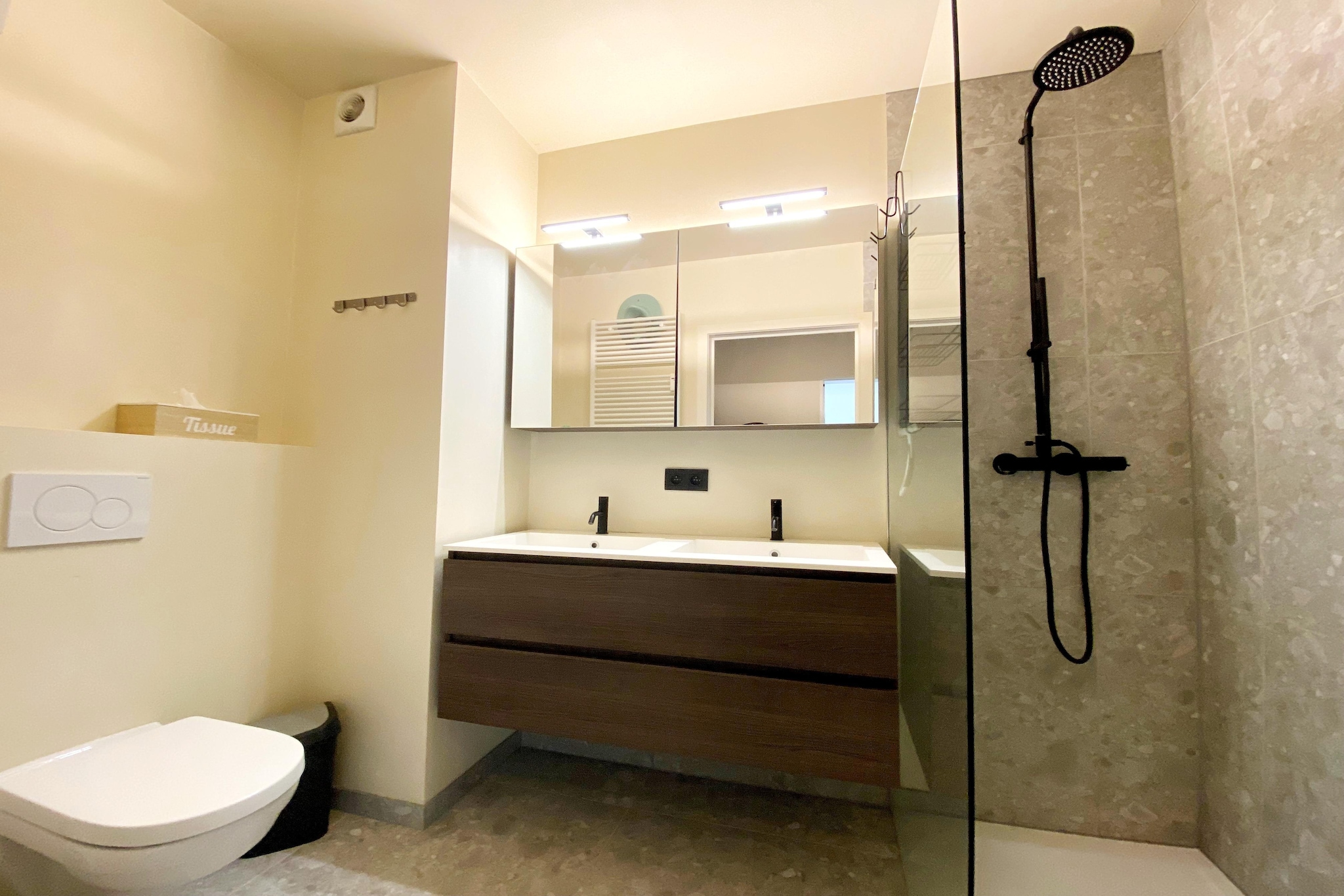 ARIZONA 303-Bathroom