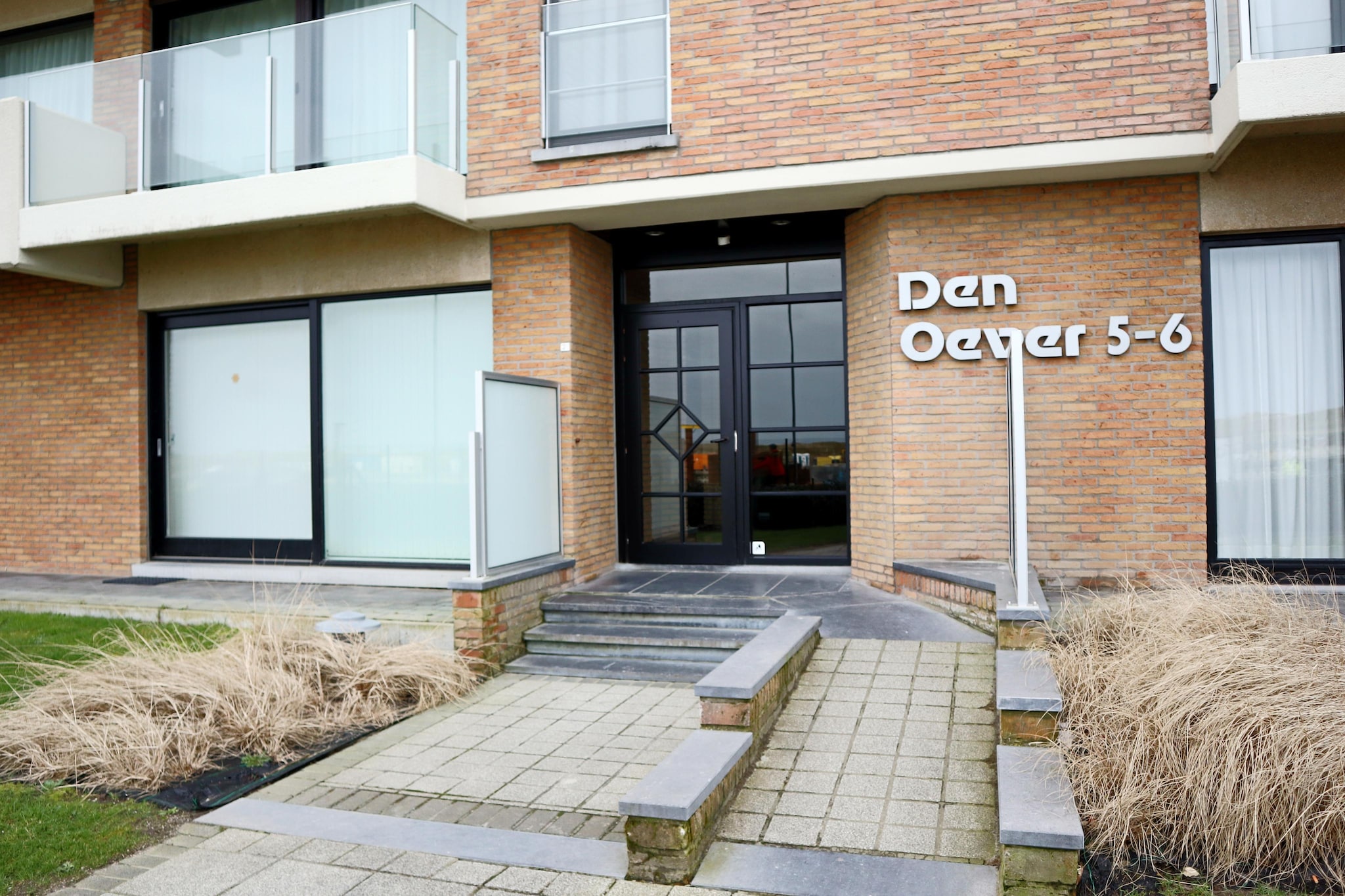 DEN OEVER VI 0203GAR-Buitenkant zomer