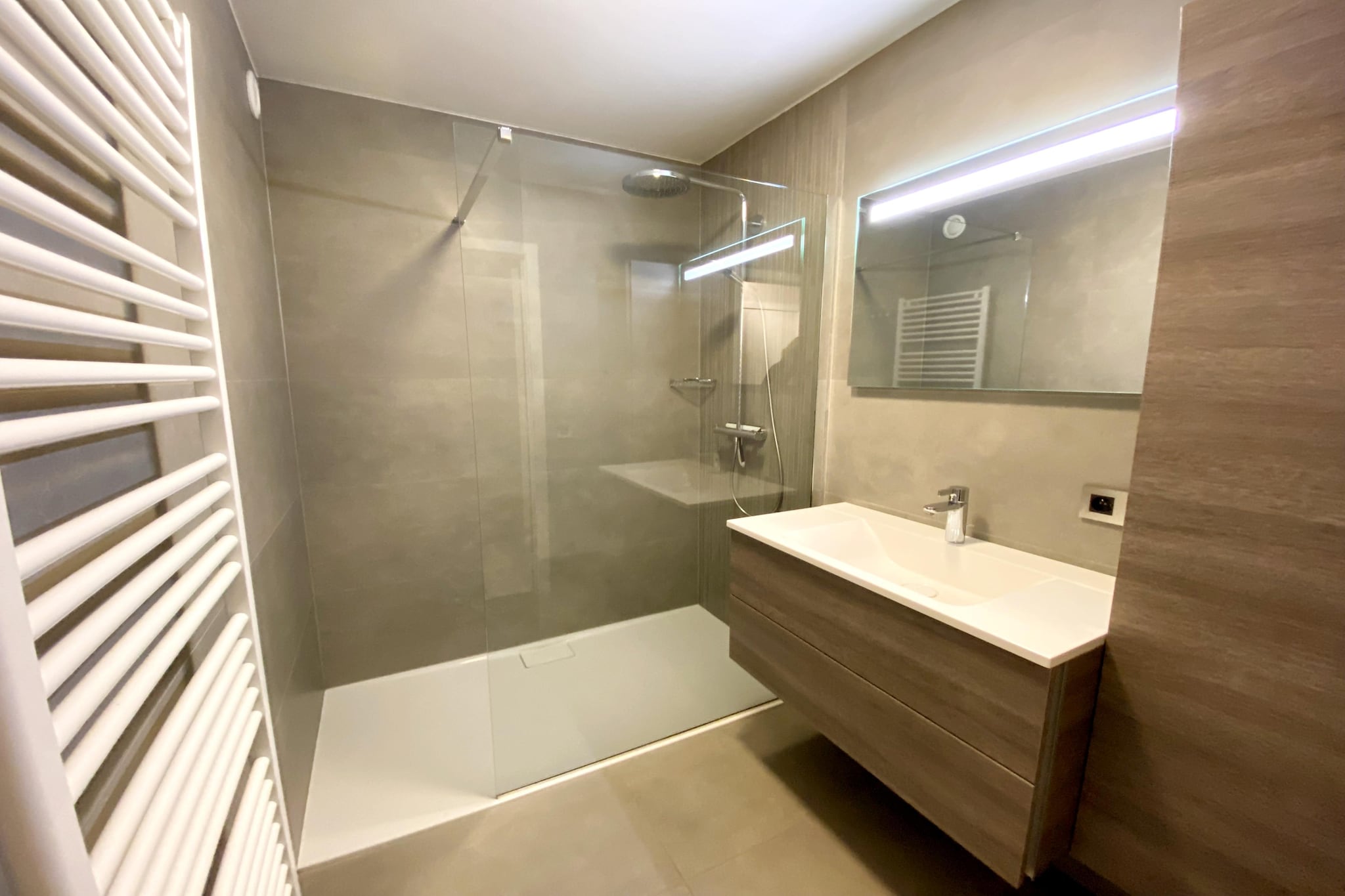 ATLANTIS II 252/0103GAR-Badkamer