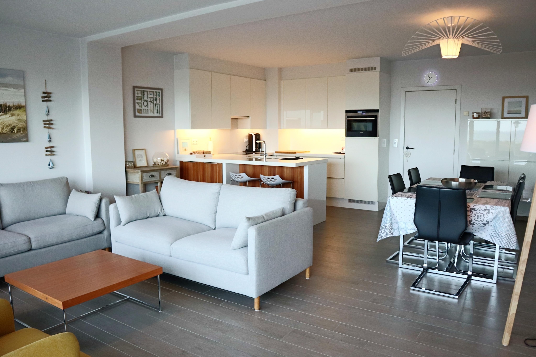GARBI-Living room
