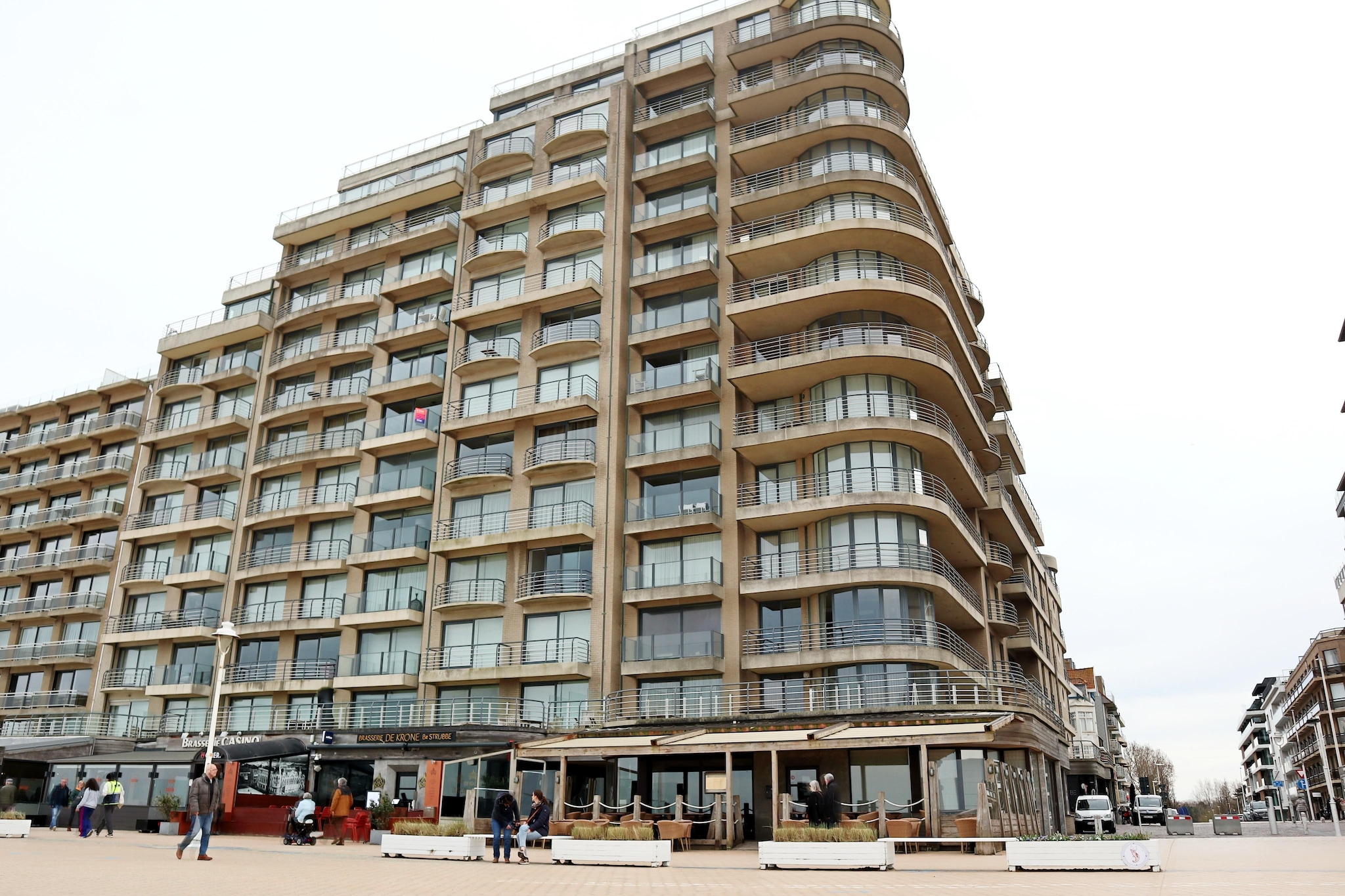 CASINO C-Buitenkant zomer