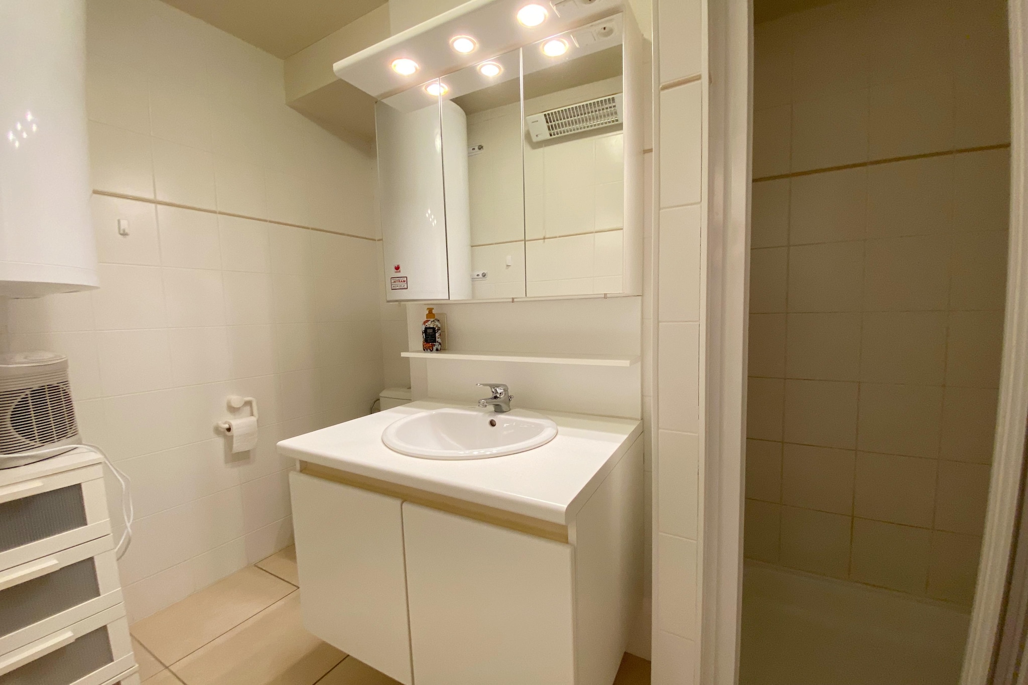 GAUDI 504-Badkamer