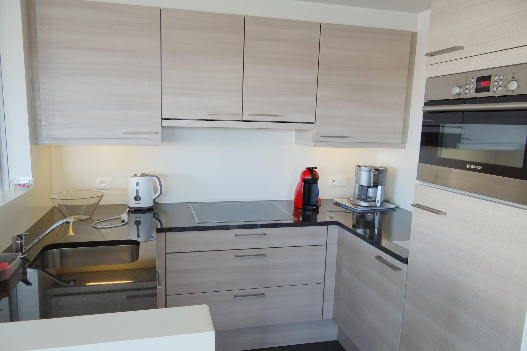 DOCKSIDE 0303-Kitchen