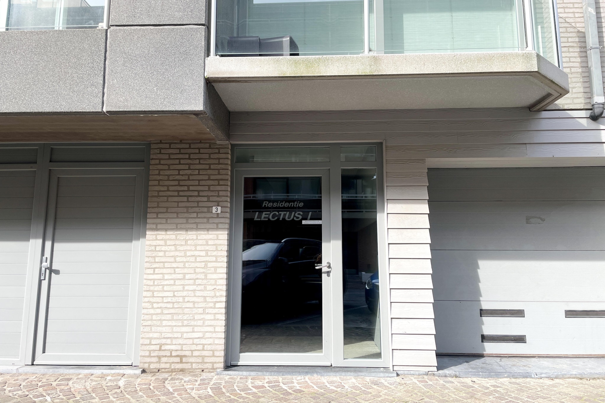 LECTUS I 3/0202GAR-Buitenkant zomer