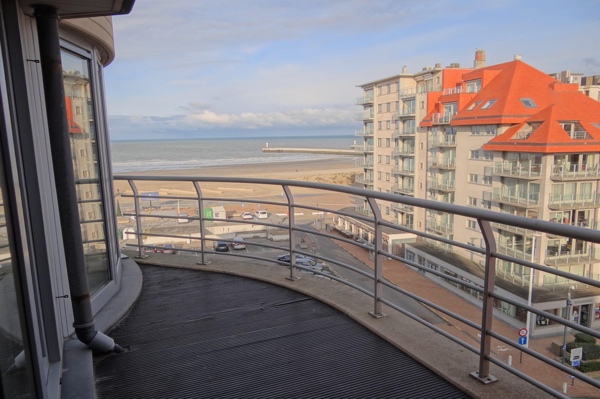 Apartment Nieuwpoort with Stunning Sea Views