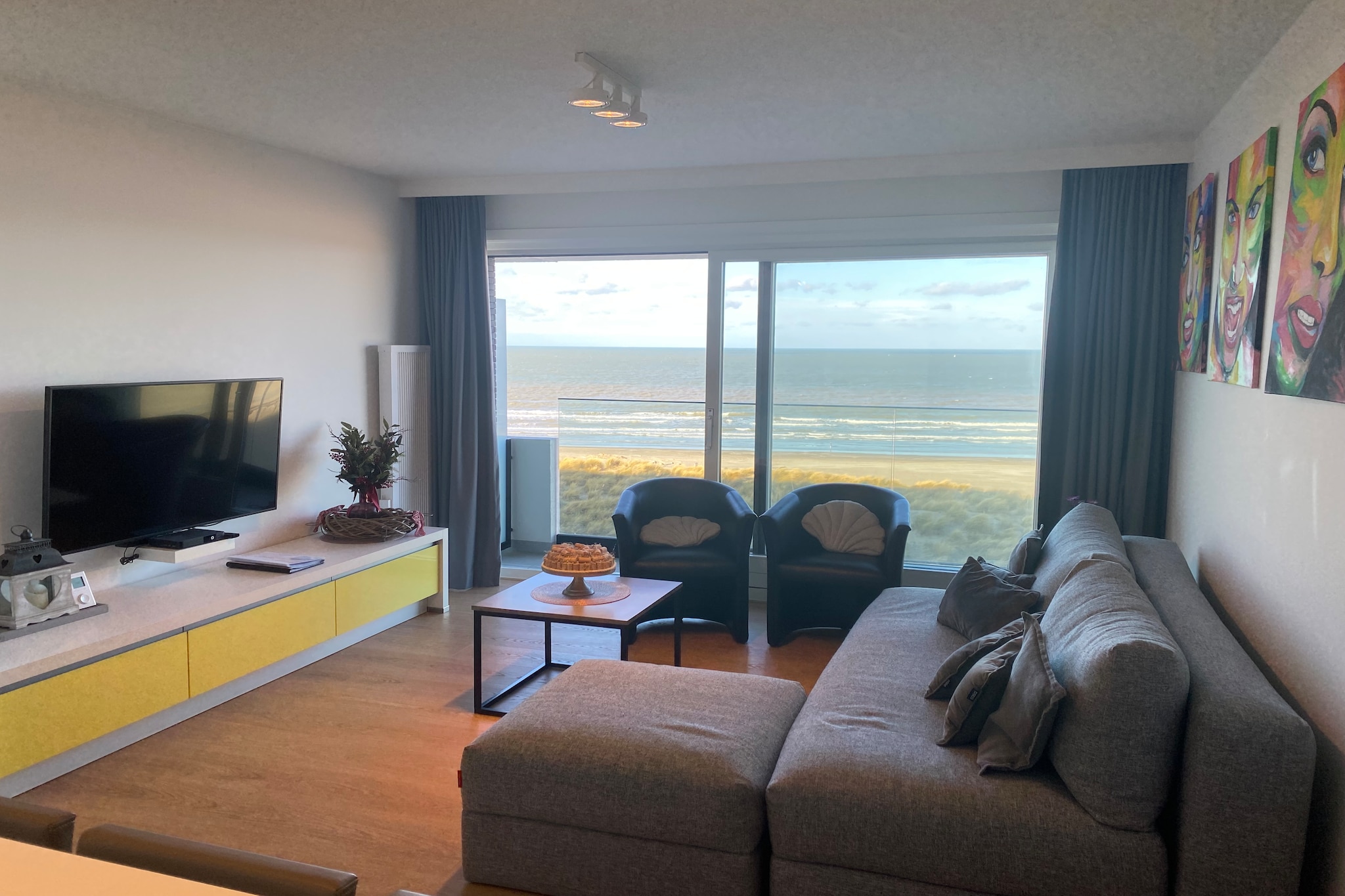 Apartment in Nieuwpoort with Stunning Sea View