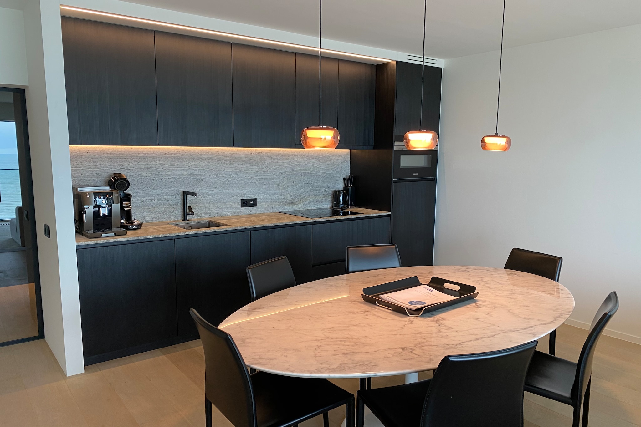 Experience coastal luxury in this stunning three-bedroom apartment on Nieuwpoort’s sea wall, offering breathtaking ocean views and an unmatched seaside living experience. Elegantly designed, this retreat features modern amenities, including a fully equipped kitchen for culinary indulgence and cozy bedrooms for restful nights. Unwind in the serene atmosphere or enjoy Wi-Fi-enabled entertainment. Admire spectacular vistas of the azure sea and golden sands from your living space, creating an idyllic backdrop for unforgettable moments. With a private garage within walking distance, convenience meets sophistication. Explore Nieuwpoort’s sandy beaches, vibrant promenades, and charming local shops just steps away. Discover the bustling marina with colorful sailboats, indulge in waterfront dining, or follow scenic trails through picturesque villages and lush countryside. Whether you seek relaxation or adventure, this apartment is the perfect setting for an unforgettable seaside escape. Book now and embrace the charm of Nieuwpoort!