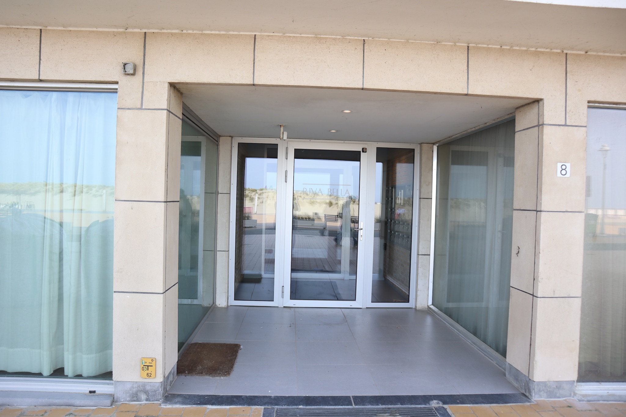 Apartment in Nieuwpoort with Stunning Sea Views