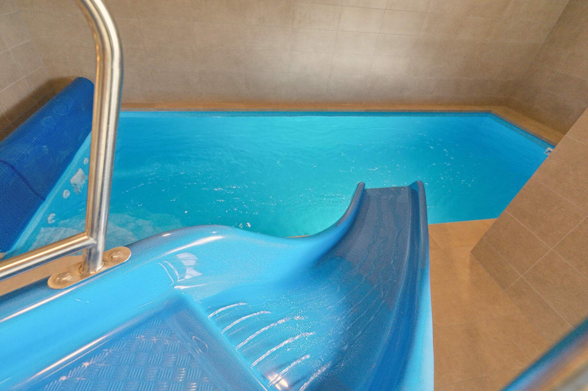 Luxury Retreat by Hasmark - Swimming pool