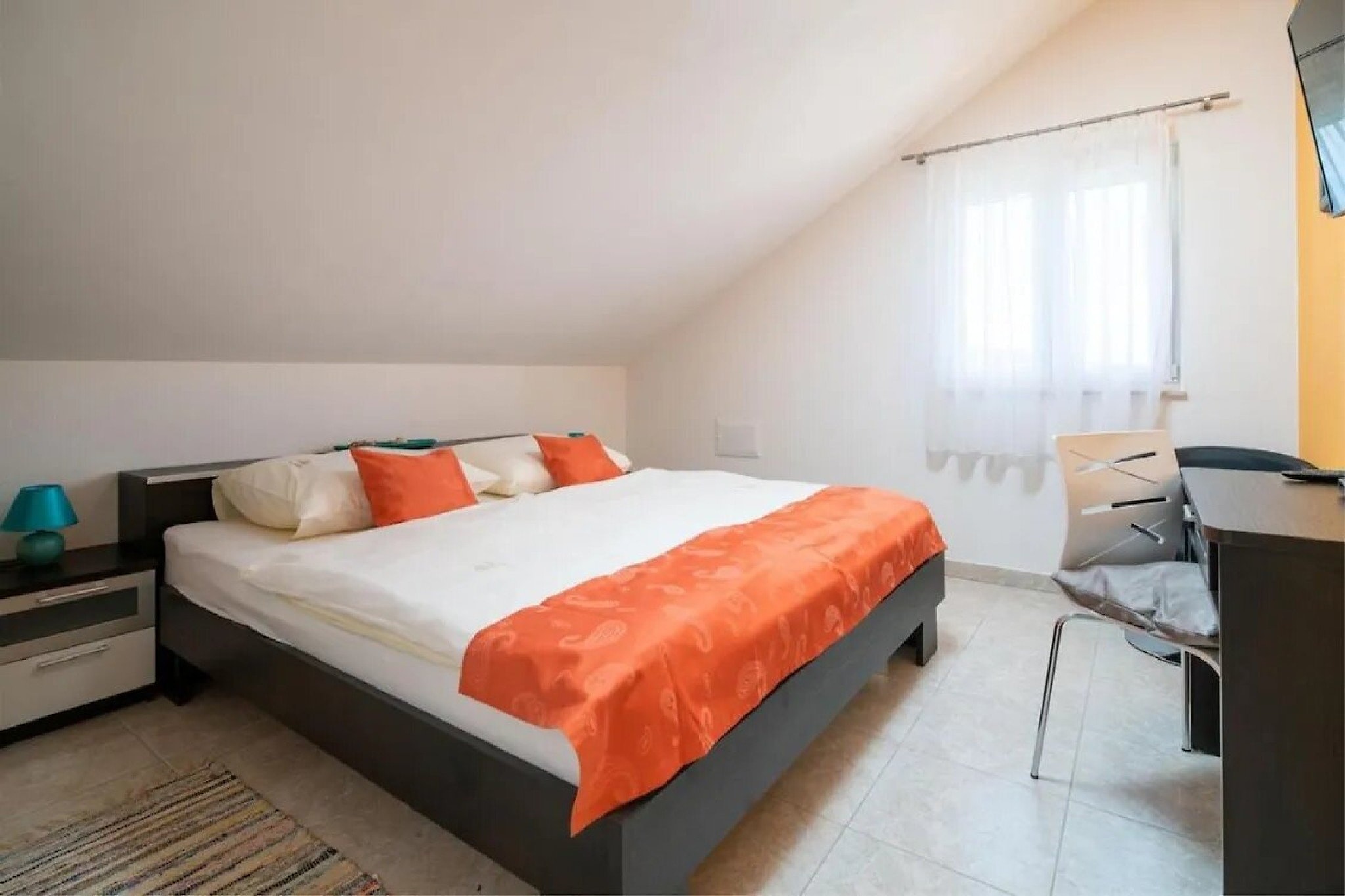 Villa Jelena - Five Bedroom Villa with Swimming pool-Slaapkamer