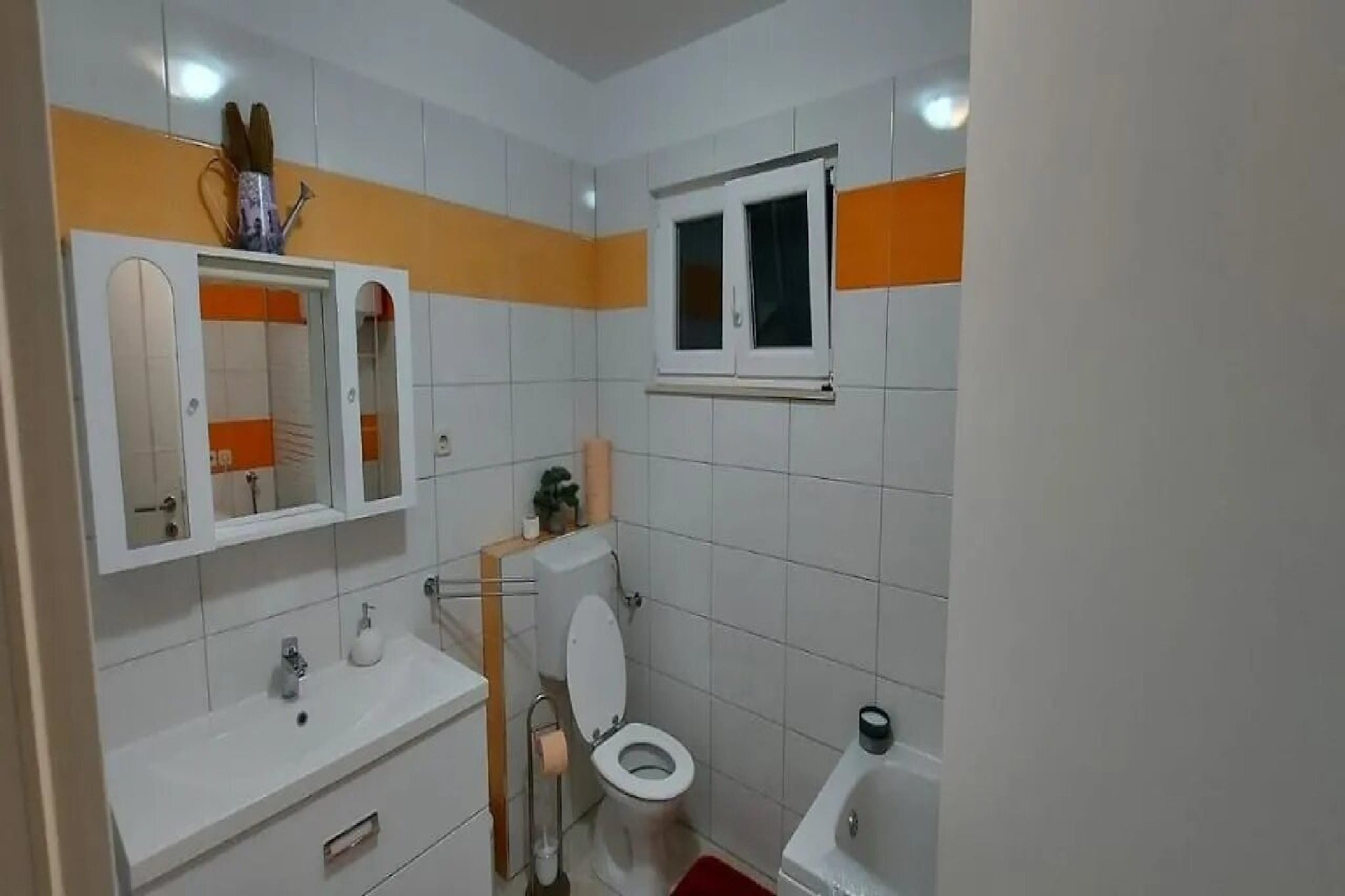 Villa Jelena - Five Bedroom Villa with Swimming pool-Badkamer