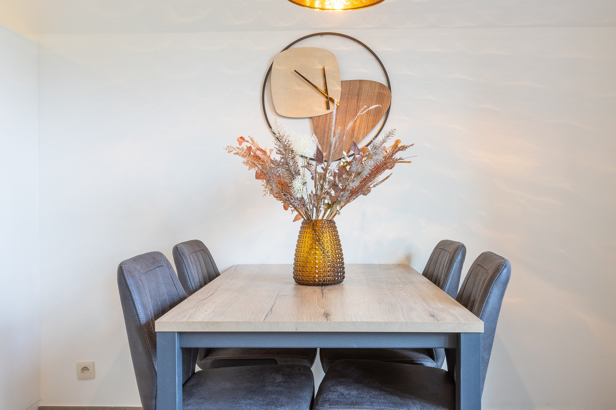 Apartment with cosy sunny terrace