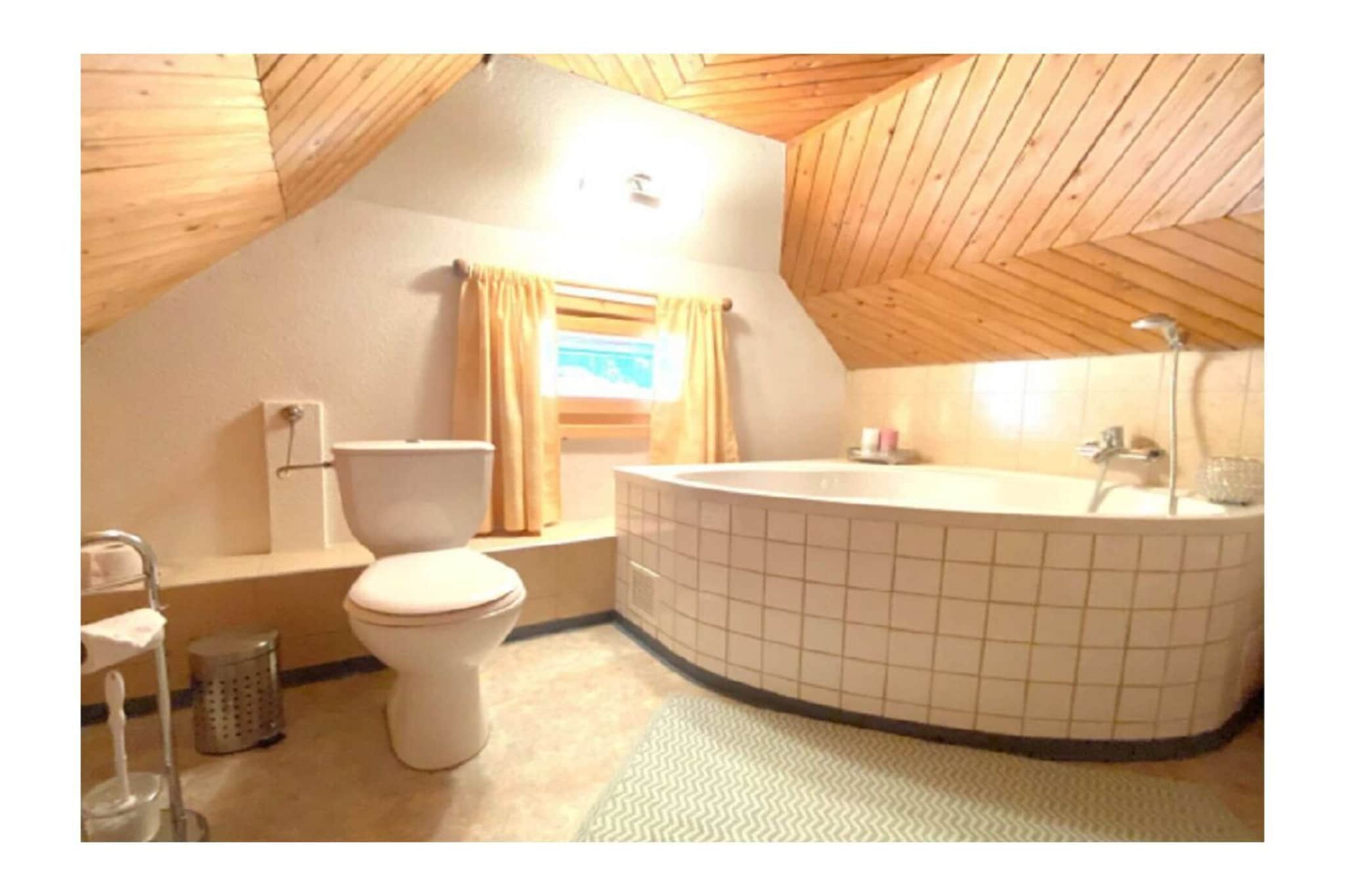 395431-Badkamer